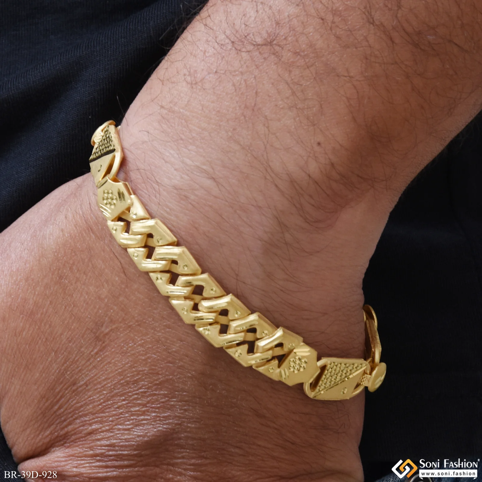 1 Gram Gold Plated 2 In 1 Nawabi Pokal Bracelet for Men - Style D928