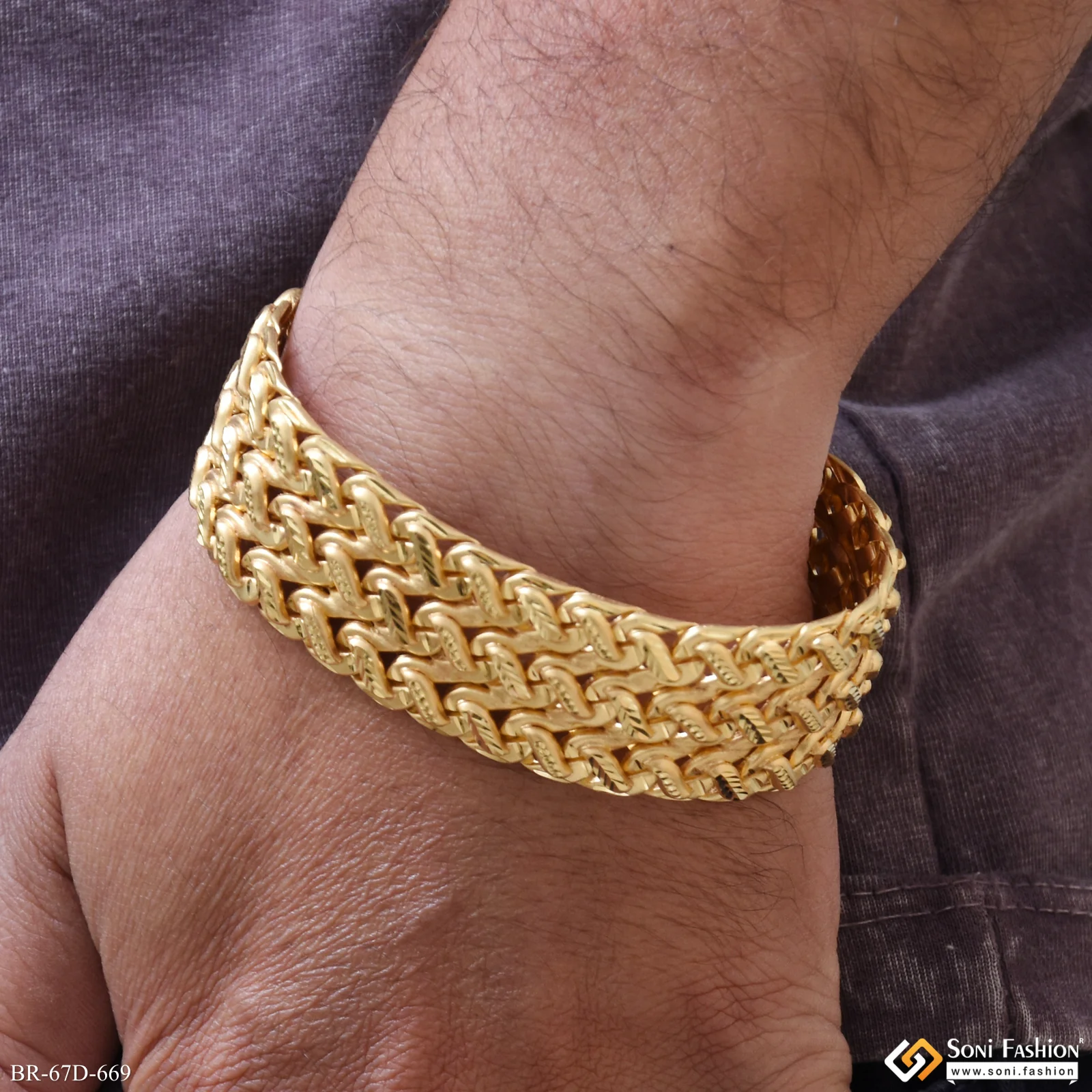 1 Gram Gold Plated 3 Line New Style Pokal Bracelet for Men - Style D669