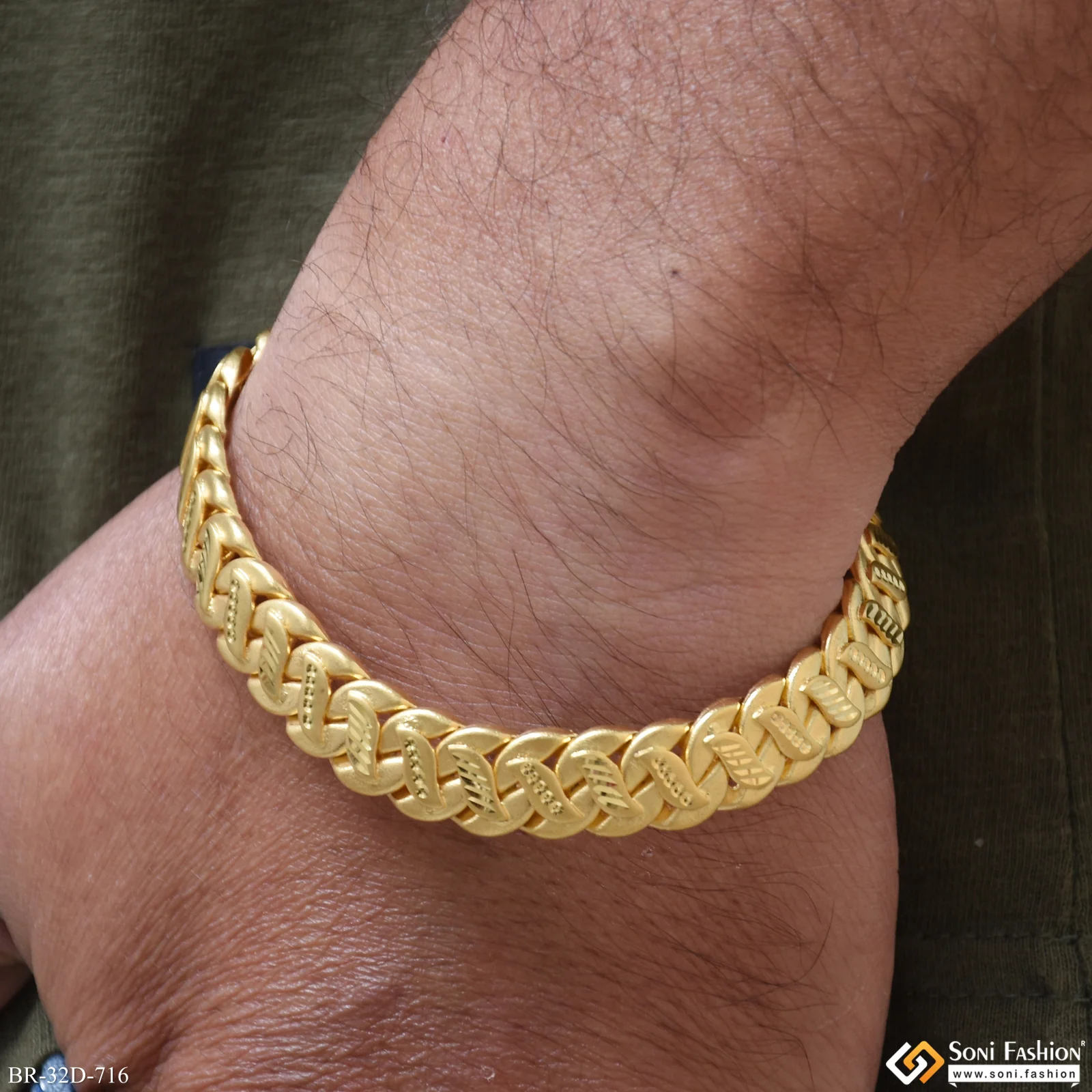 1 Gram Gold Plated Amazing Design Pokal Bracelet for Men - Style D716