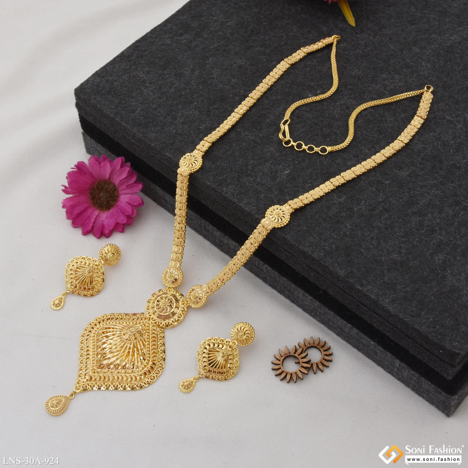 1 Gram Gold Plated Beautiful Design Necklace Set for Women - Style A924 - Image 3