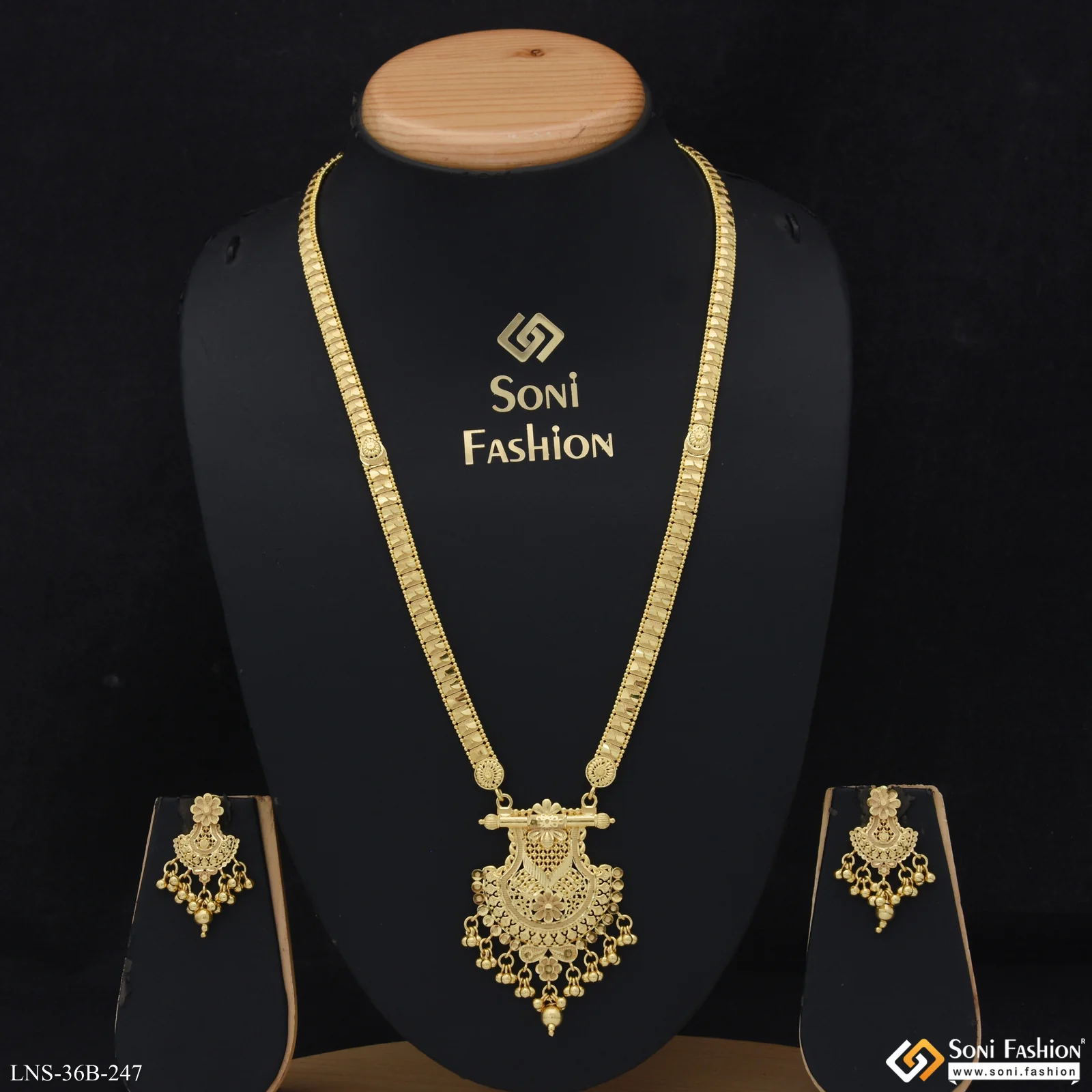 1 Gram Gold Plated Best Quality Rani Haar Necklace Set for Women - Style B247