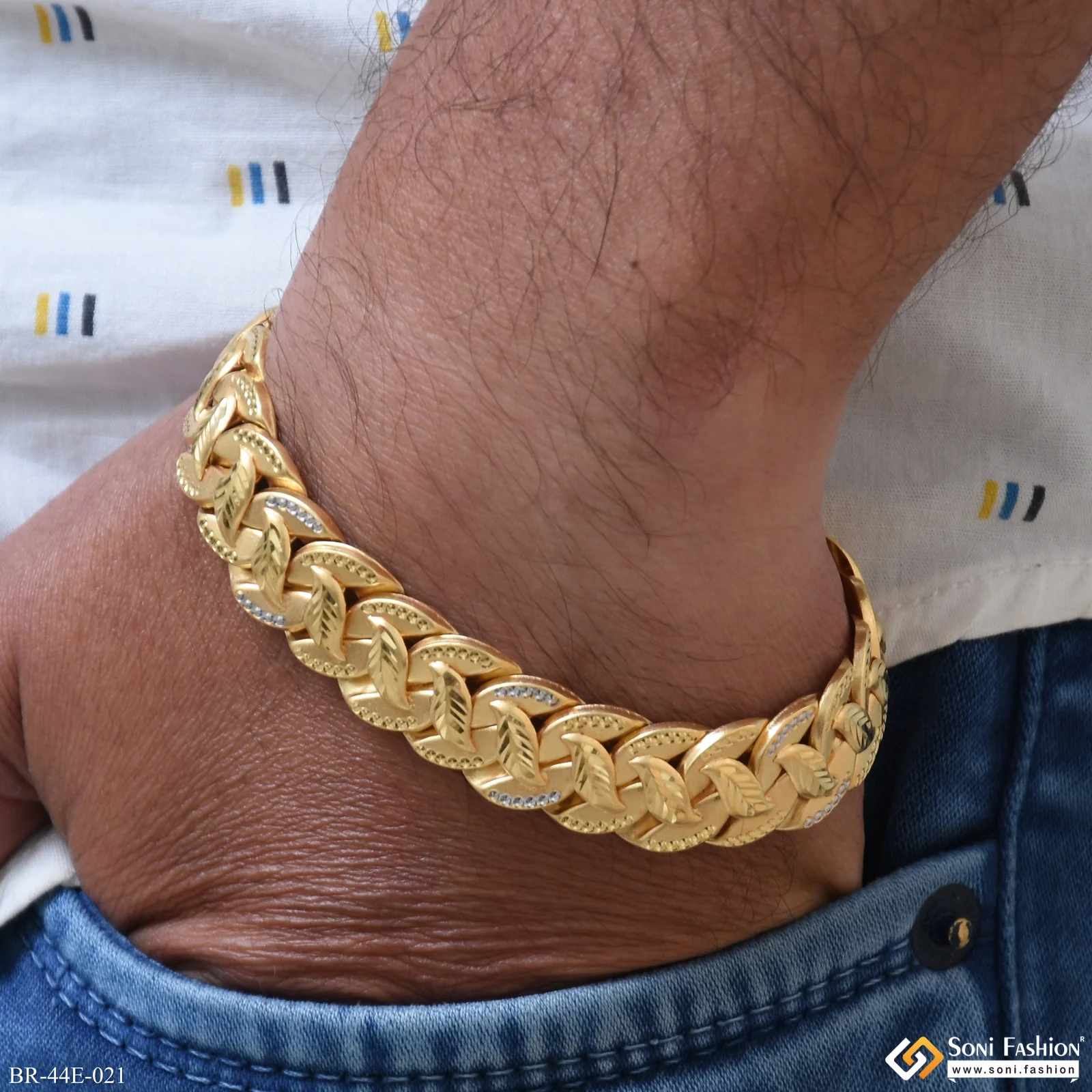 1 Gram Gold Plated Delicate Design Pokal Bracelet for Men - Style E021