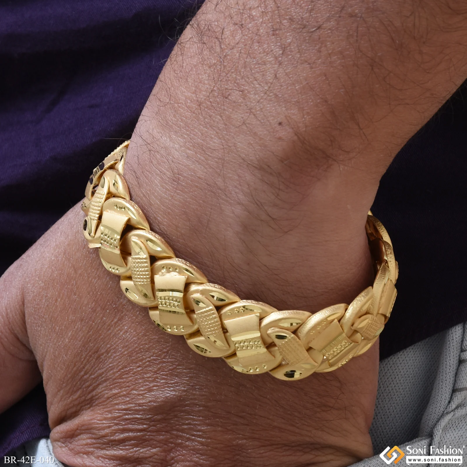1 Gram Gold Plated Delicate Design Pokal Bracelet for Men - Style E040