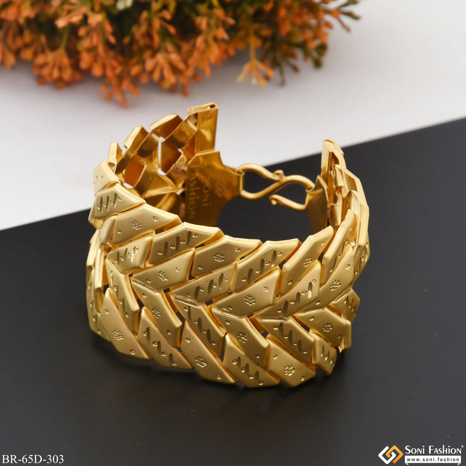 1 Gram Gold Plated Fabulous Design Pokal Bracelet for Men - Style D303 - Image 6