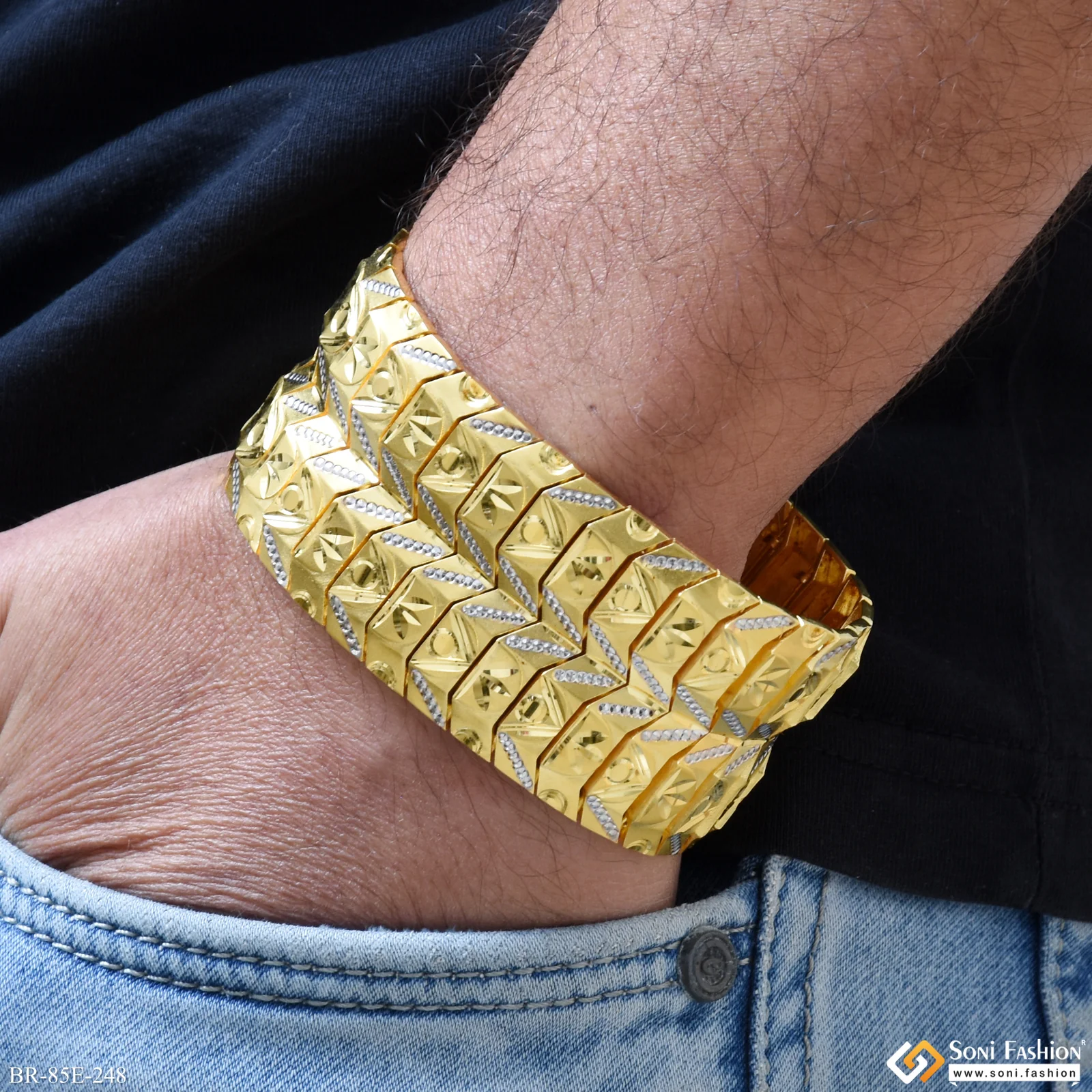 1 Gram Gold Plated Fashionable Design Bracelet for Men - Style E248