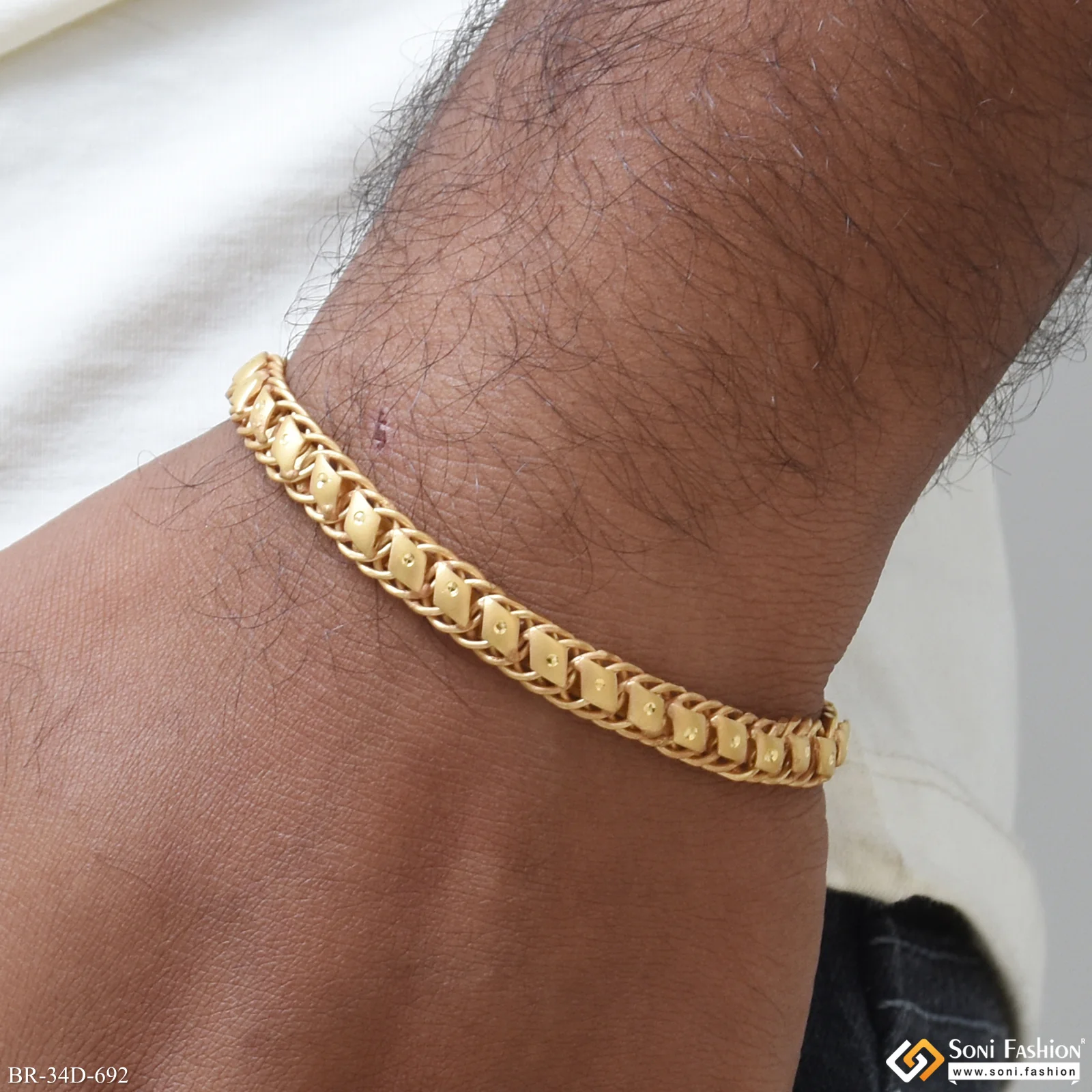 1 Gram Gold Plated Fashionable Design Link Bracelet for Men - Style D692 - Image 2