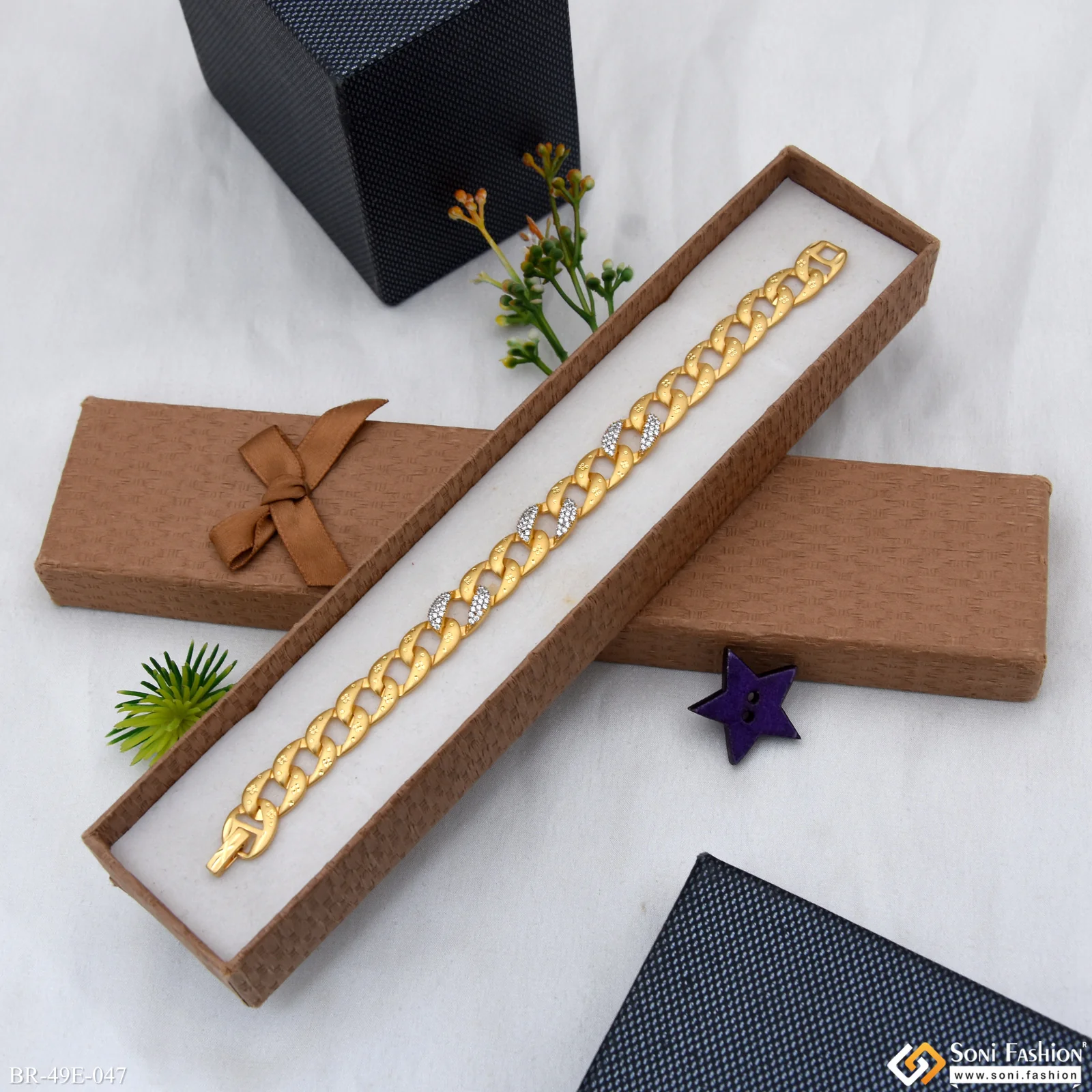 1 Gram Gold Plated Fashionable Design Link Bracelet for Men - Style E047 - Image 4
