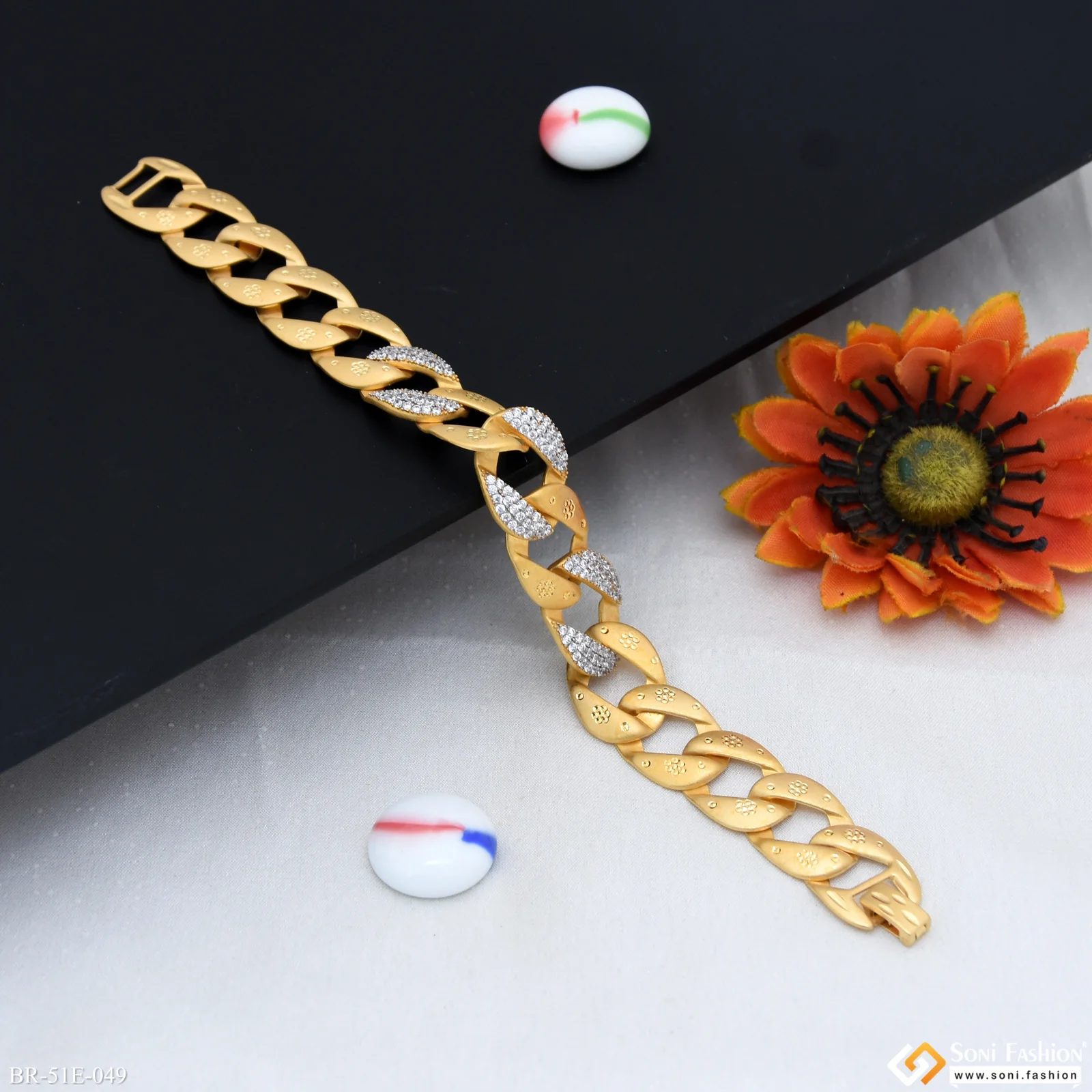 1 Gram Gold Plated Glittering Design Link Bracelet for Men - Style E049 - Image 3