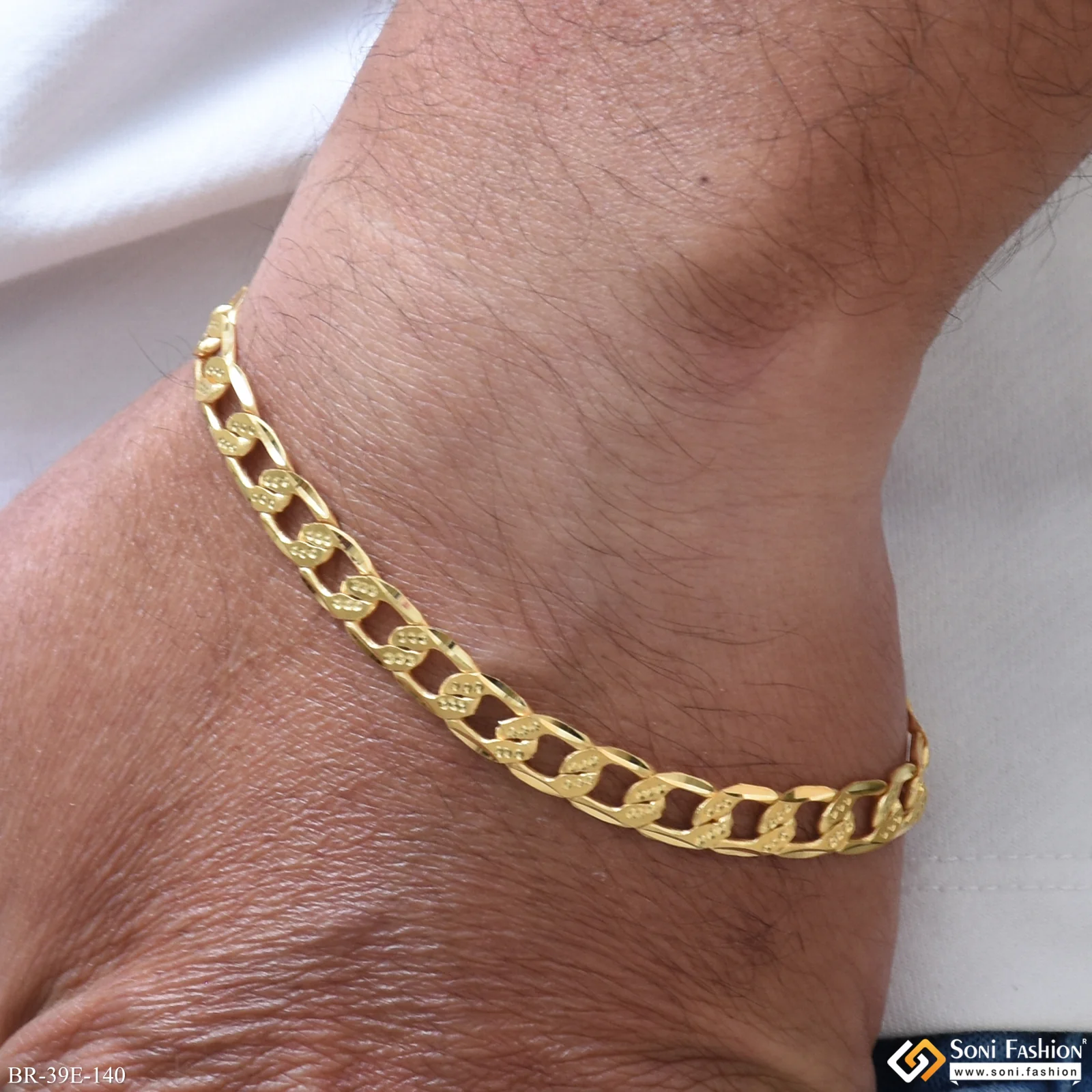 1 Gram Gold Plated Glittering Design Link Bracelet for Men - Style E140