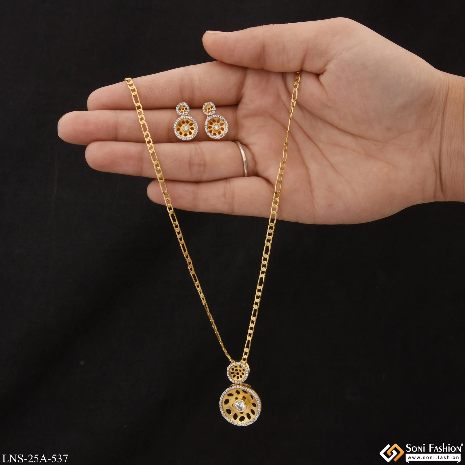 1 Gram Gold Plated Hand-Finished Design Necklace Set for Ladies - Style A537 - Image 3
