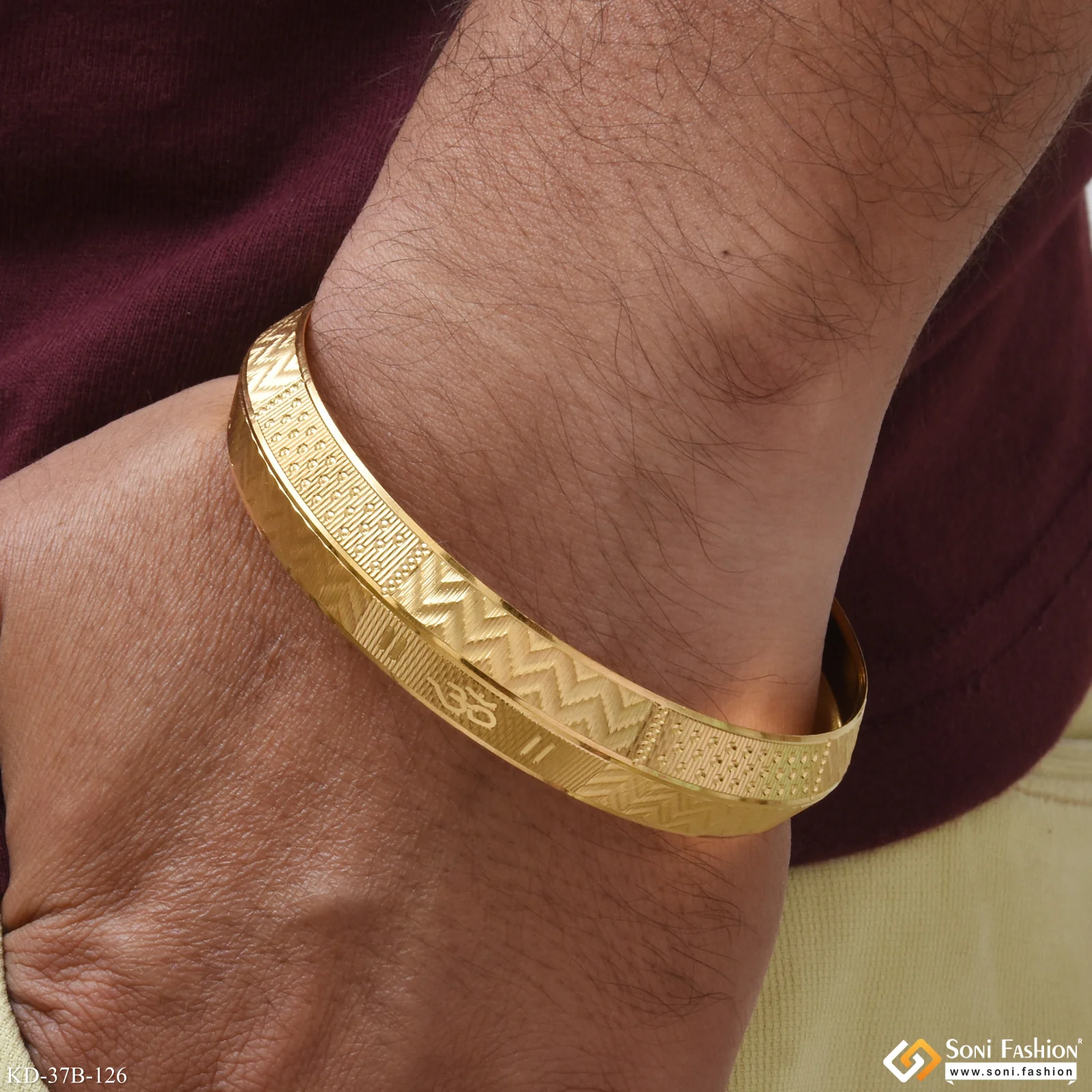 1 Gram Gold Plated Om Artisanal Design Punjabi Kada for Men - Style B126 - Image 5