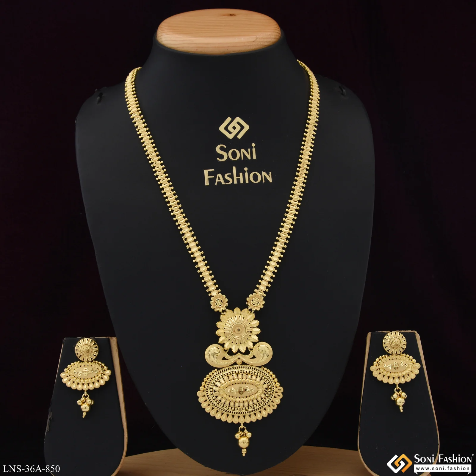1 Gram Gold Plated Sparkling Design Rani Haar Necklace Set for Women - Style A850