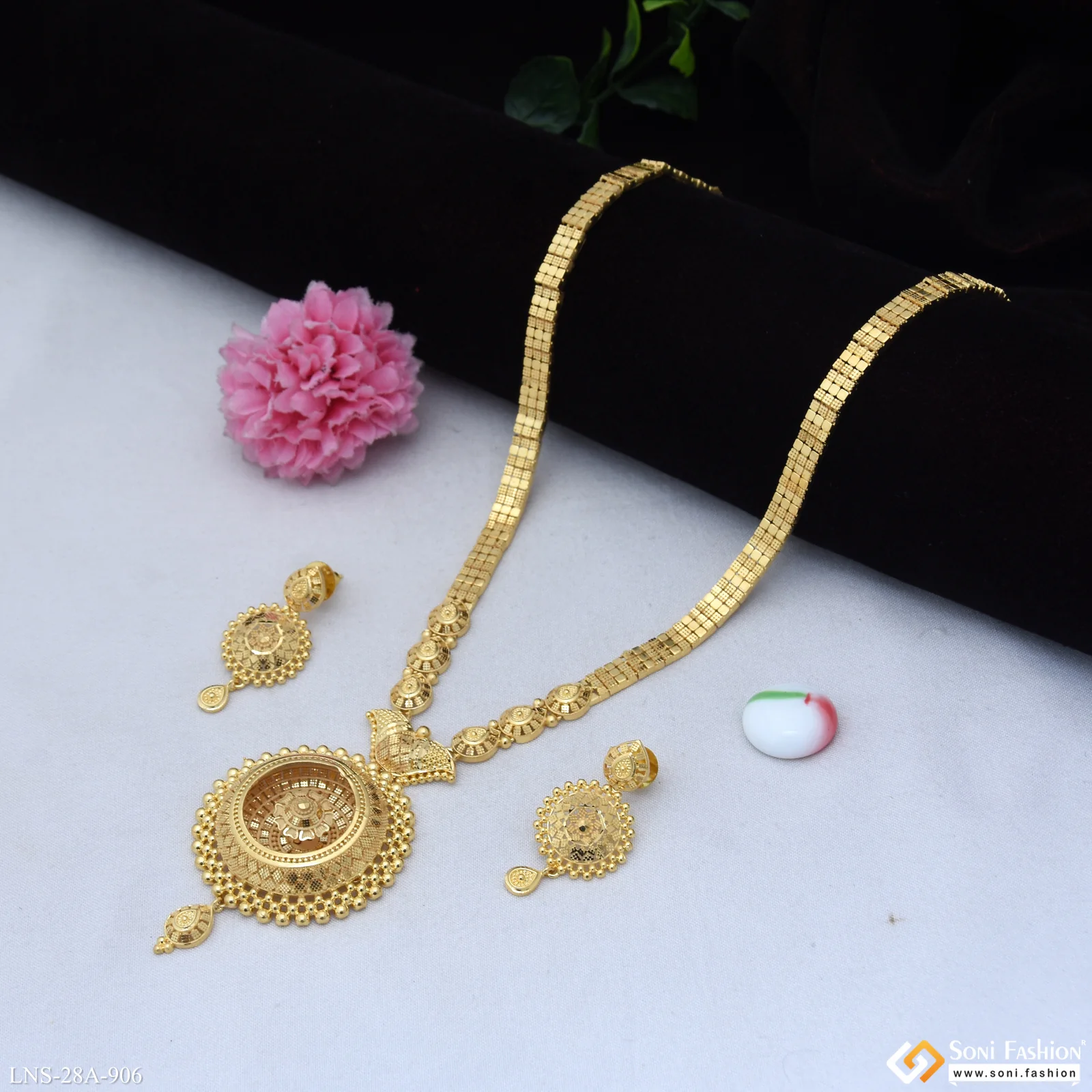 1 Gram Gold Plated Sparkling Design Rani Haar Necklace Set for Women - Style A906 - Image 4
