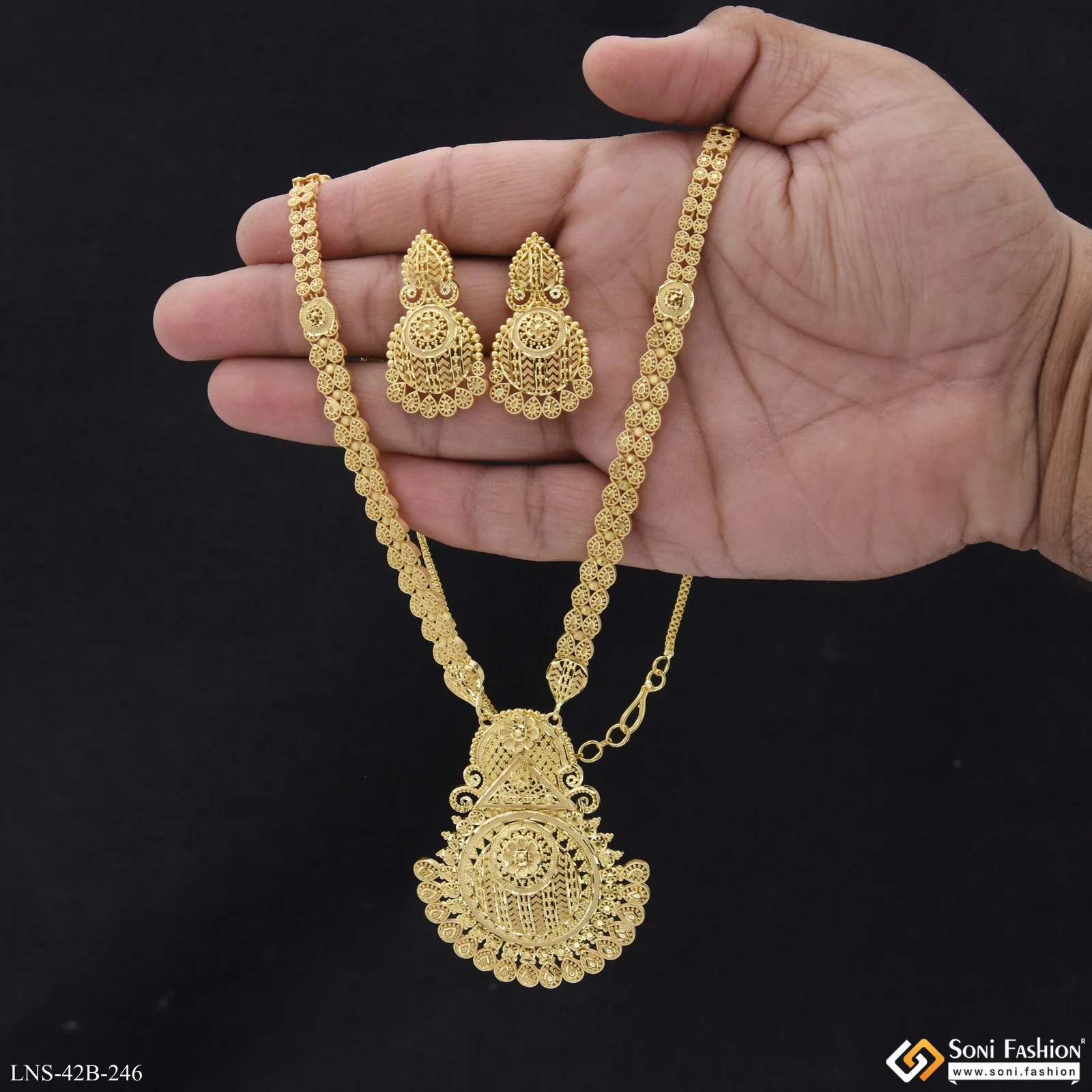 1 Gram Gold Plated Stunning Design Rani Haar Necklace Set for Women - Style B246 - Image 5