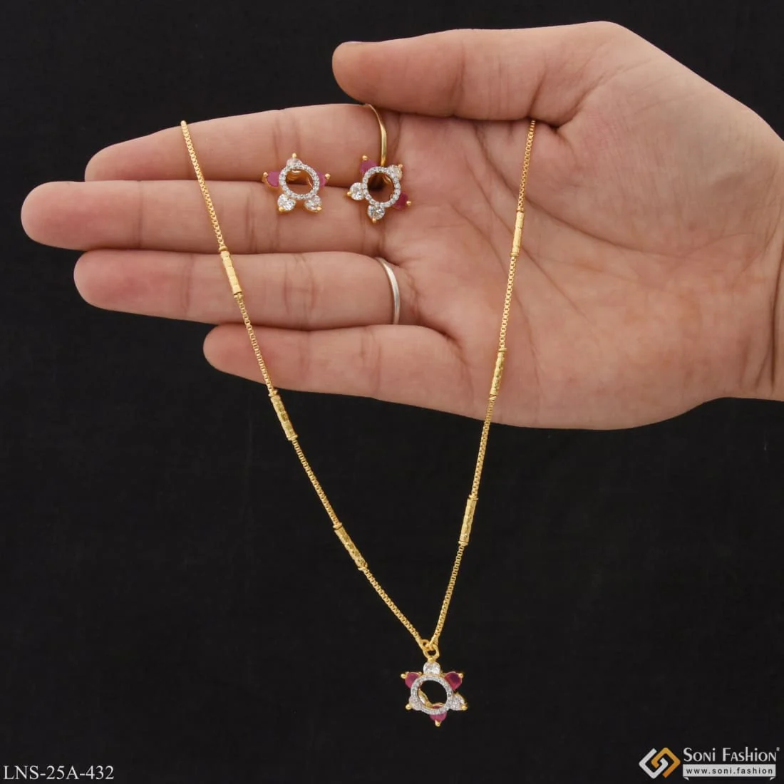 1 Gram Gold Plated with Diamond Cool Design Necklace Set for Ladies - Style A432 - Image 2