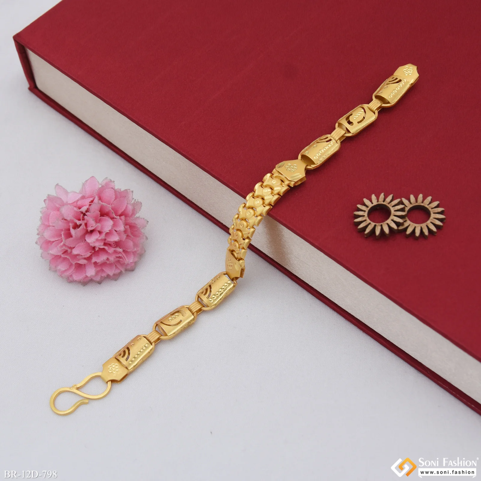 2 In 1 Artisanal Design Gold Plated Pokal Bracelet for Men - Style D798 - Image 5