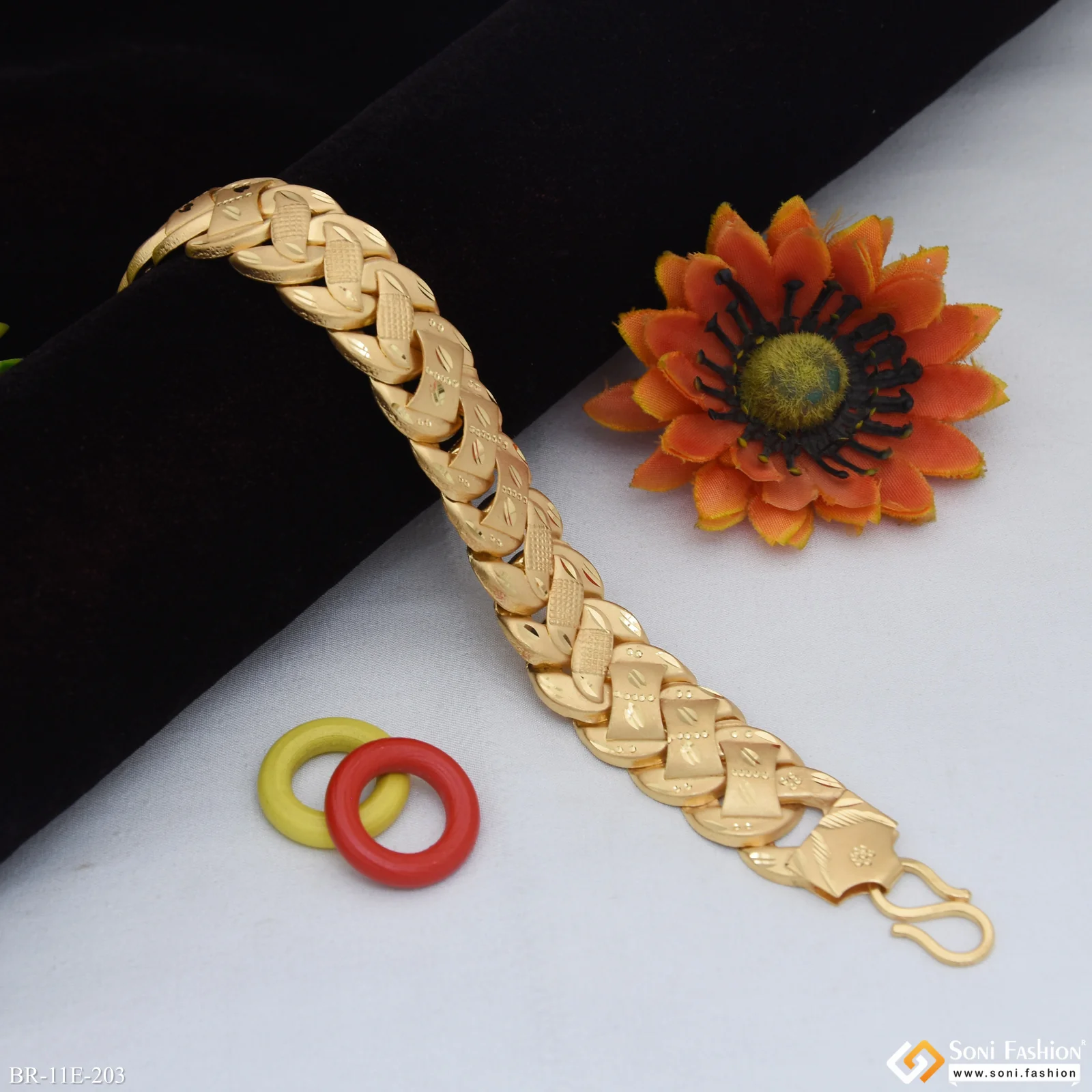 2 In 1 Excellent Design Gold Plated Pokal Bracelet for Men - Style E203 - Image 4