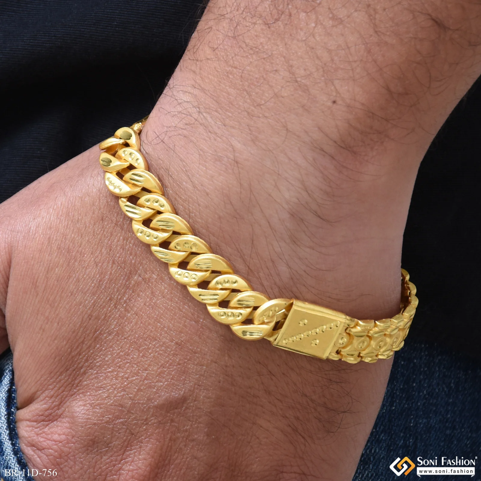 2 In 1 Fabulous Design Gold Plated Pokal Bracelet for Men - Style D756 - Image 2