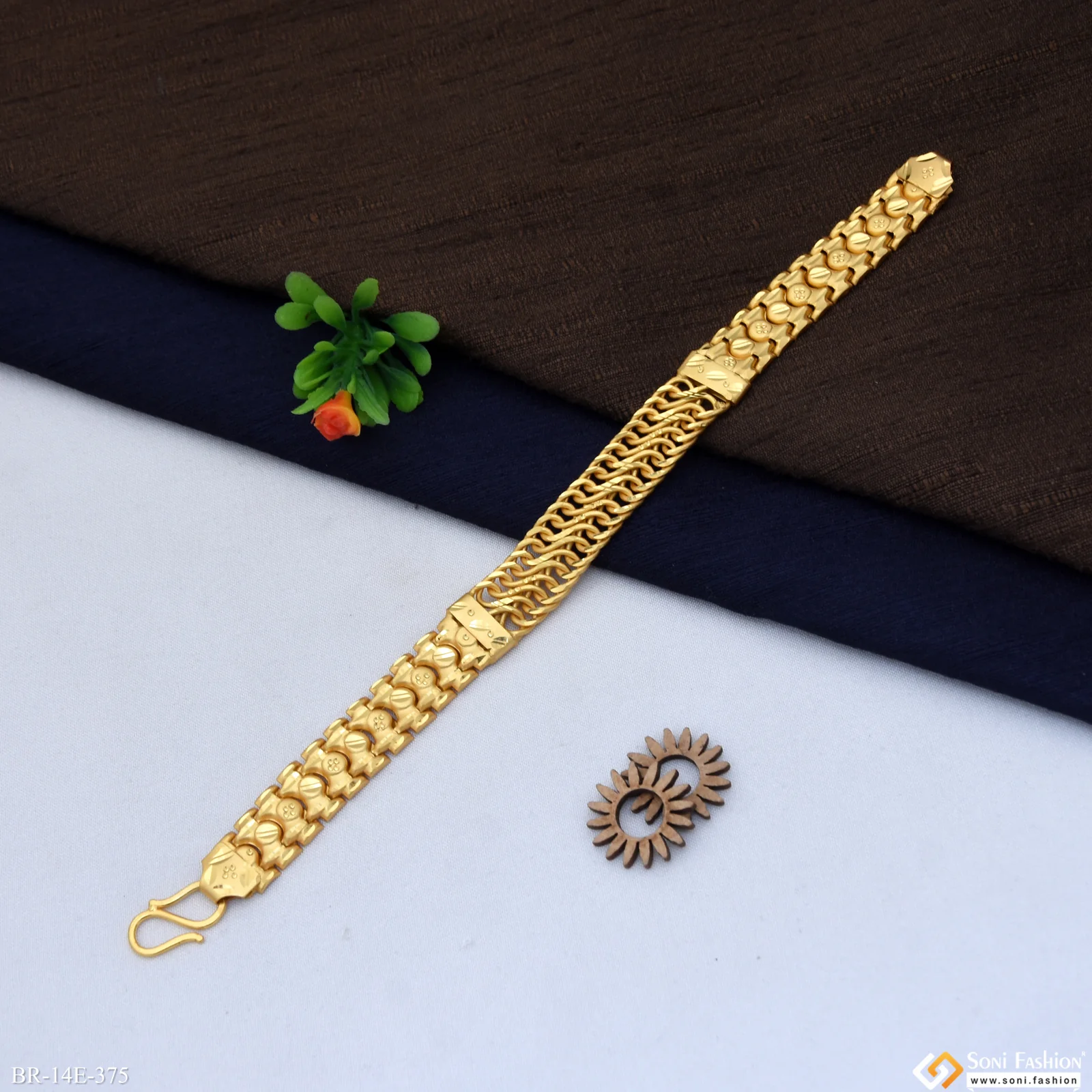 Fabulous Design Gold Plated Link Bracelet for Men - Style E375 - Image 5