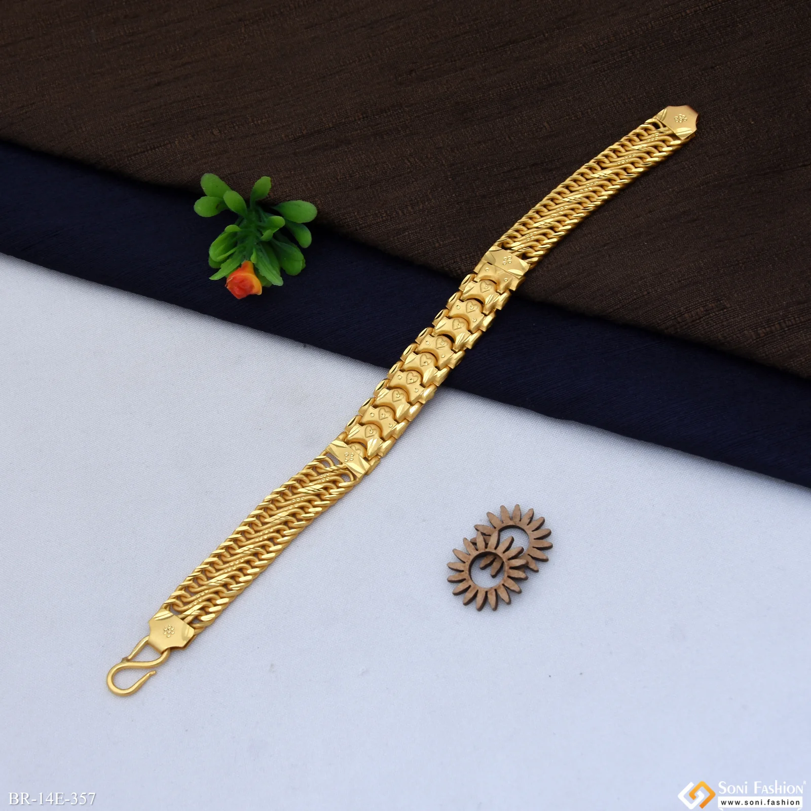 2 in 1 pokal bracelet Gorgeous Design Gold Plated Bracelet for Men - Style E357 - Image 4