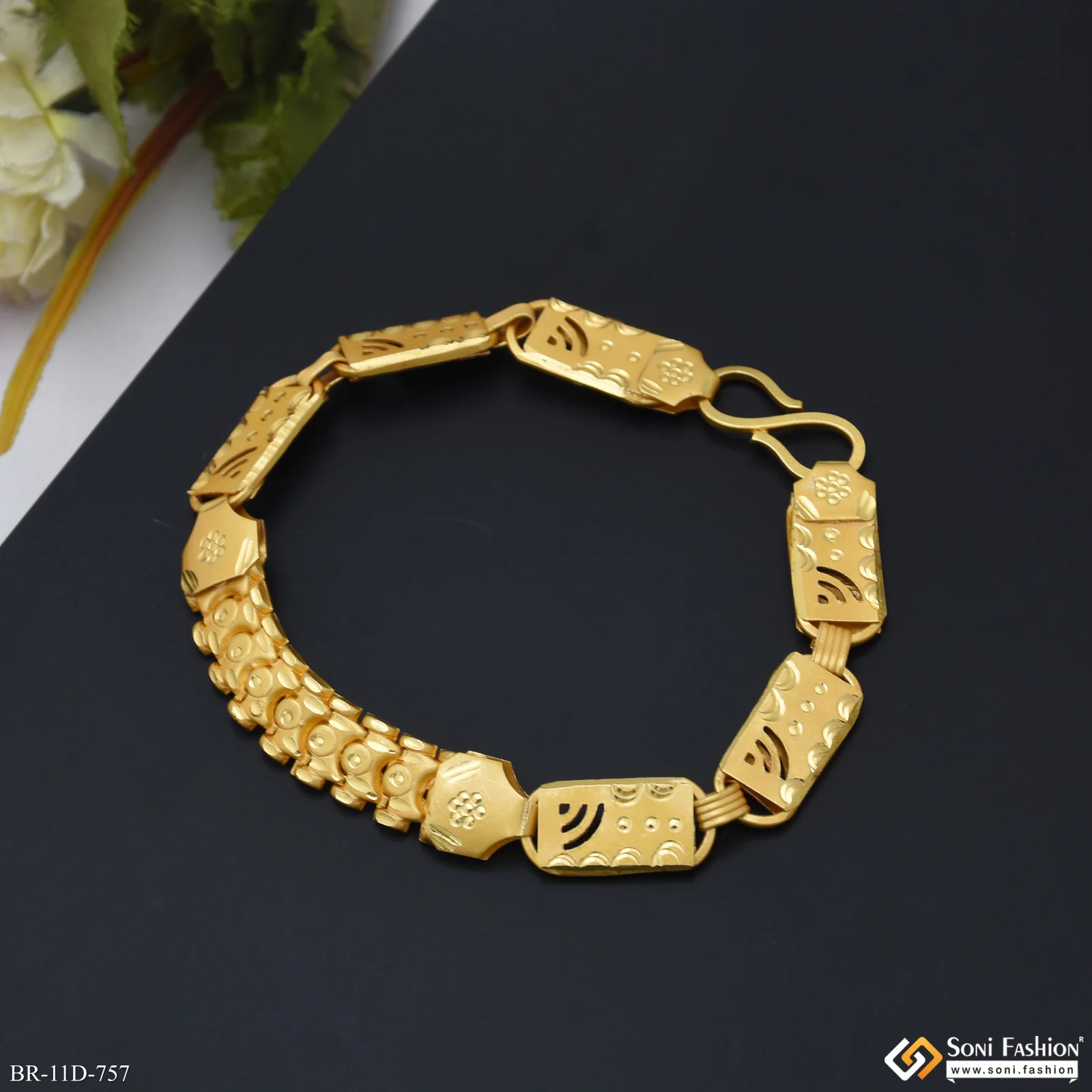 2 In 1 Popular Design Gold Plated Pokal Nawabi Bracelet for Men - Style D757 - Image 4