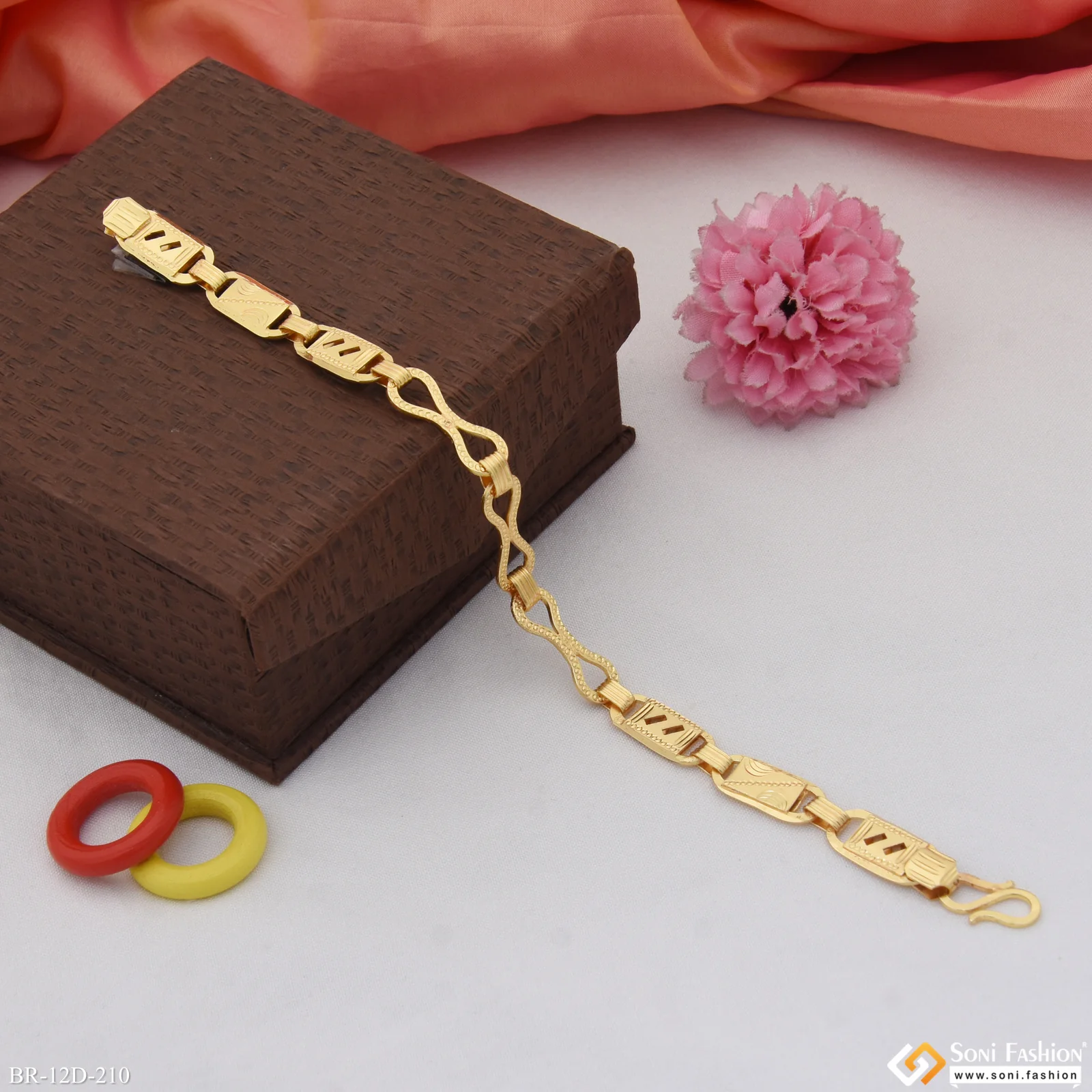 2 In 1 Sophisticated Design Gold Plated Nawabi Bracelet for Men - Style D210 - Image 4