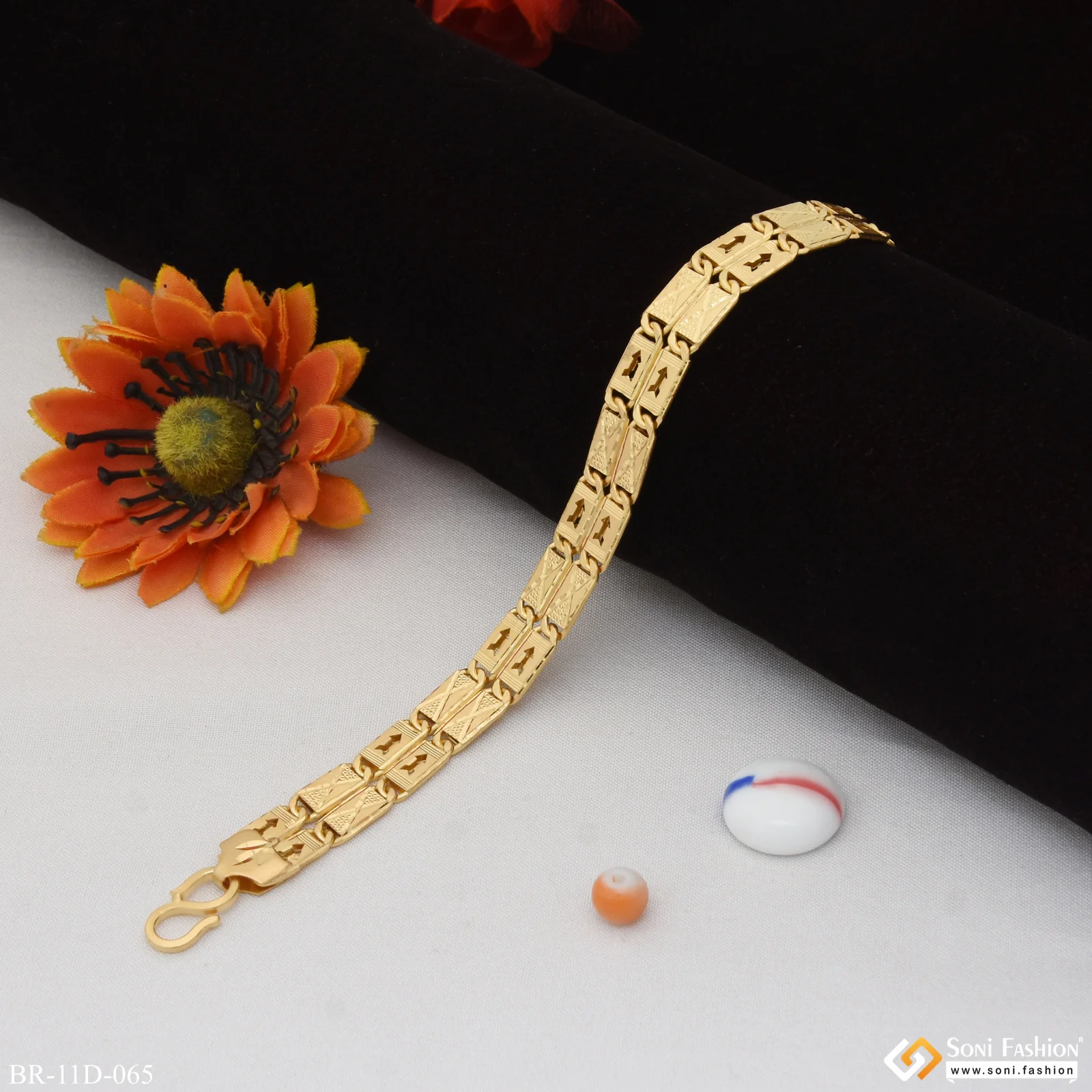 Arrow On 2 Line Gold Plated Nawabi Bracelet for Men - Style D065 - Image 3