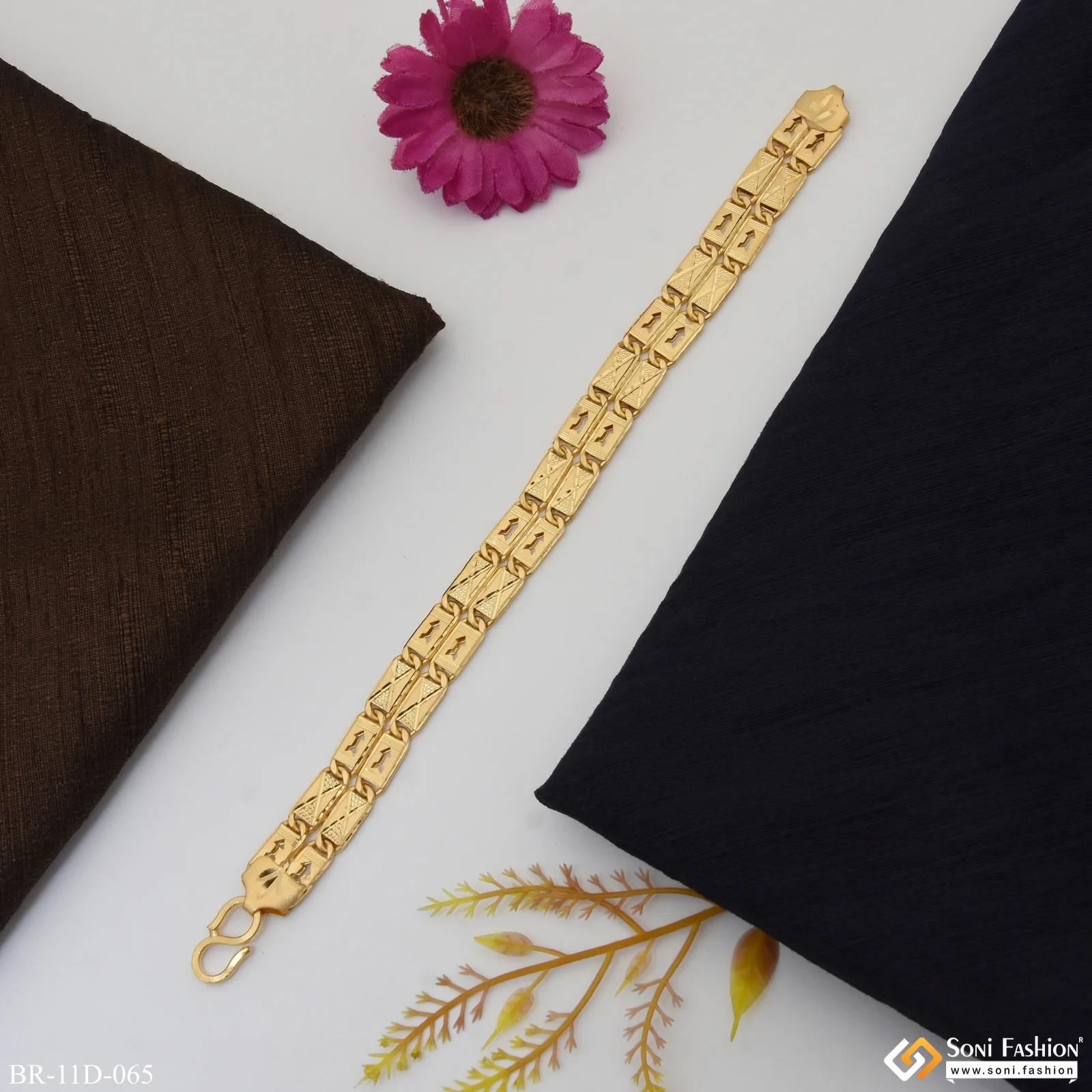 Arrow On 2 Line Gold Plated Nawabi Bracelet for Men - Style D065 - Image 4