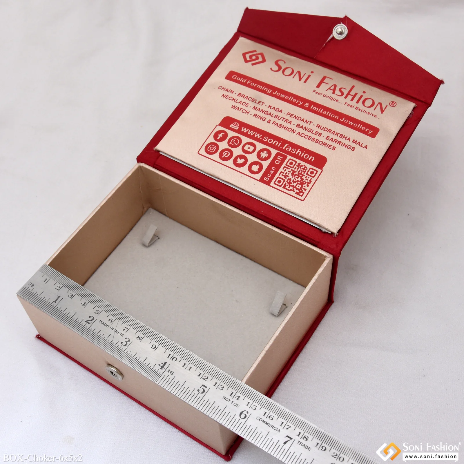 6x5 Inch Box for Choker Necklace Set, Big Chain - Premium Velvet & Satin Jewellery Box - Image 5