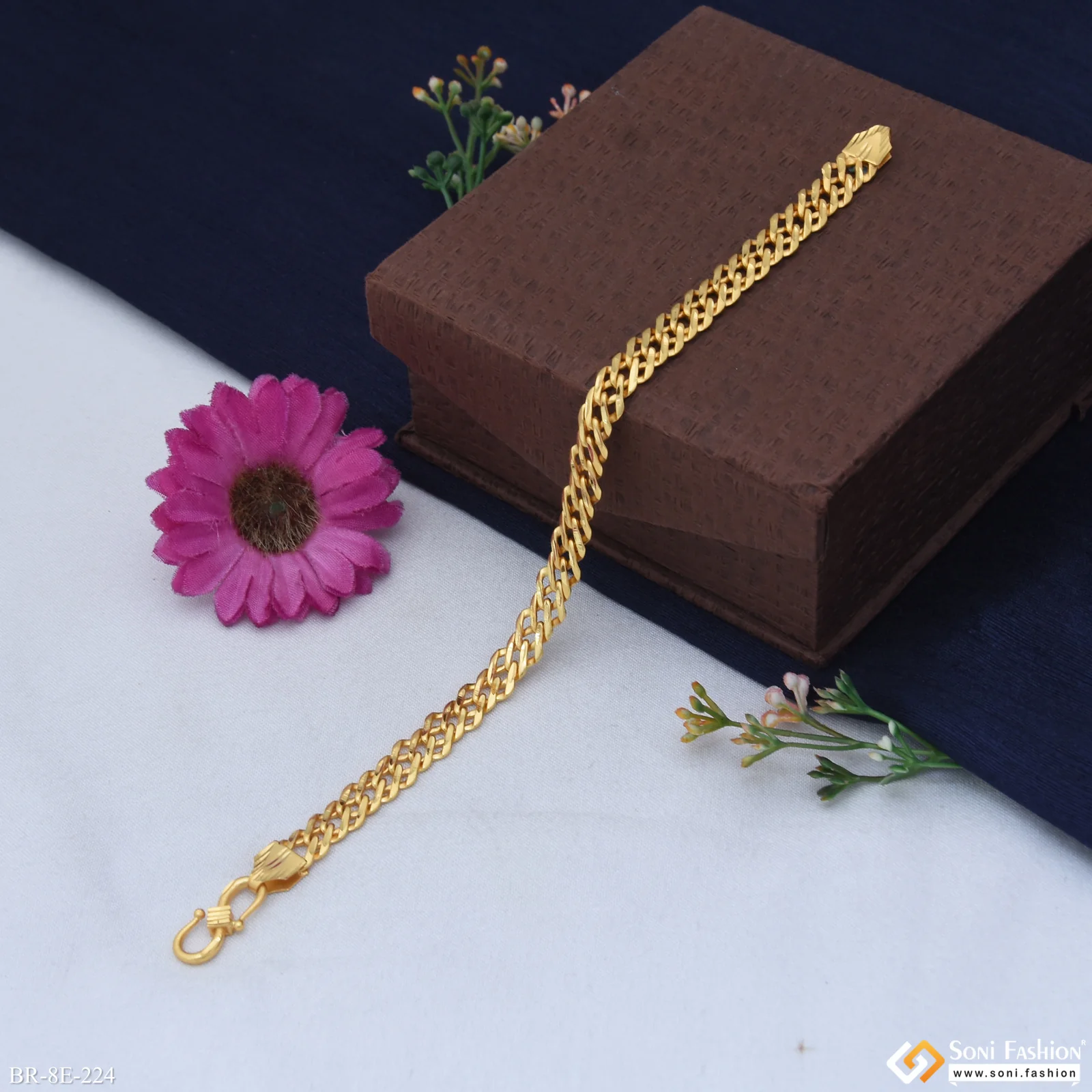 Amazing Design Gold Plated Link Bracelet for Men - Style E224 - Image 3