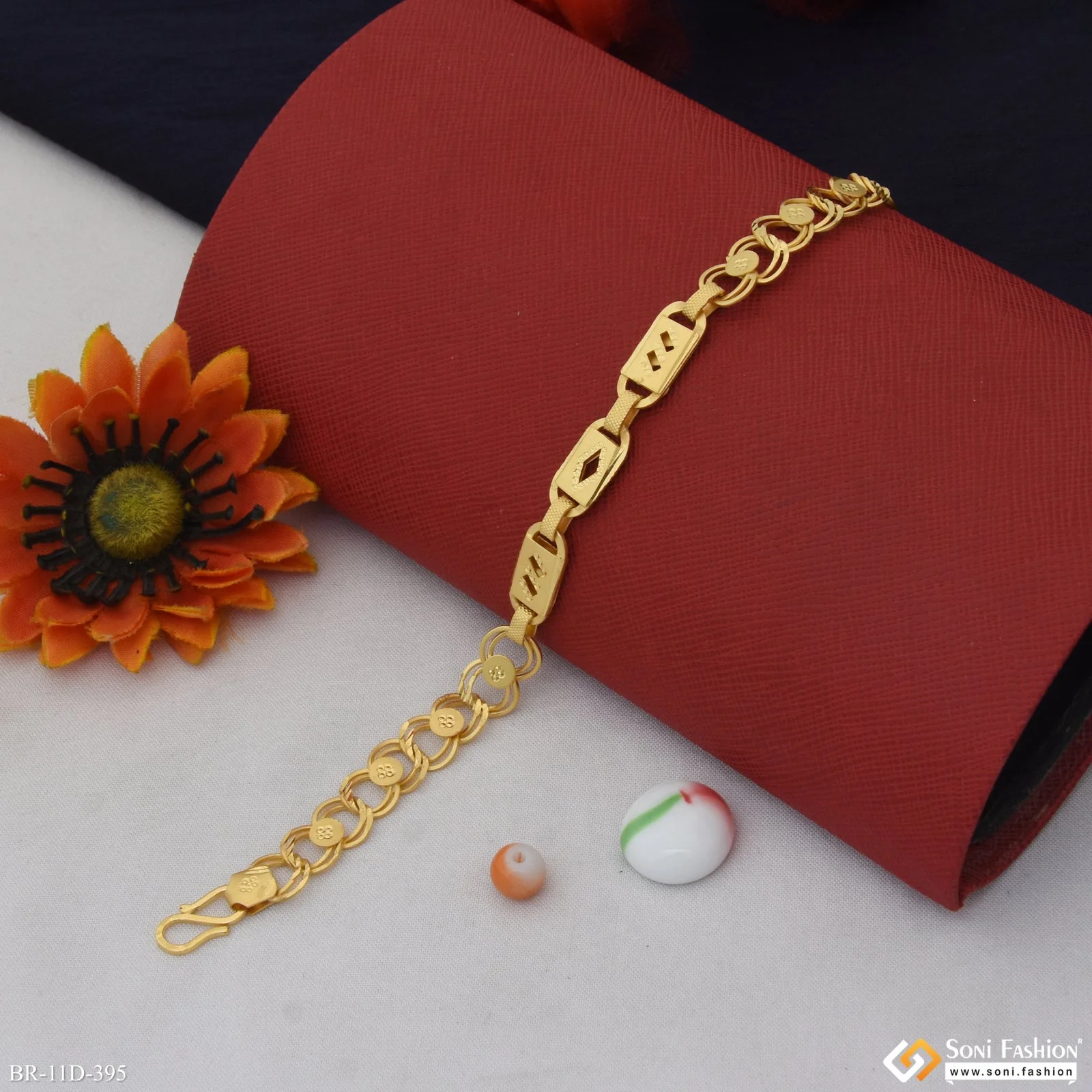 Amazing Design Gold Plated Linked Nawabi Bracelet for Men - Style D395 - Image 3