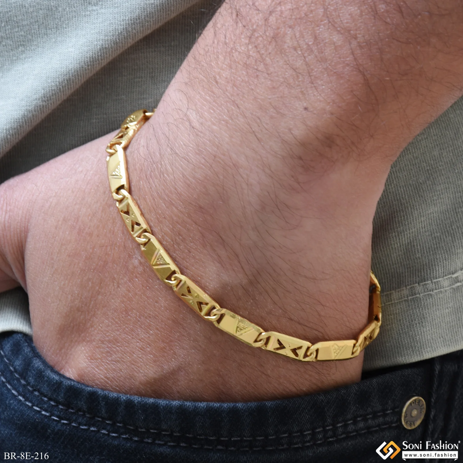Amazing Design Gold Plated Nawabi Bracelet for Men - Style E216