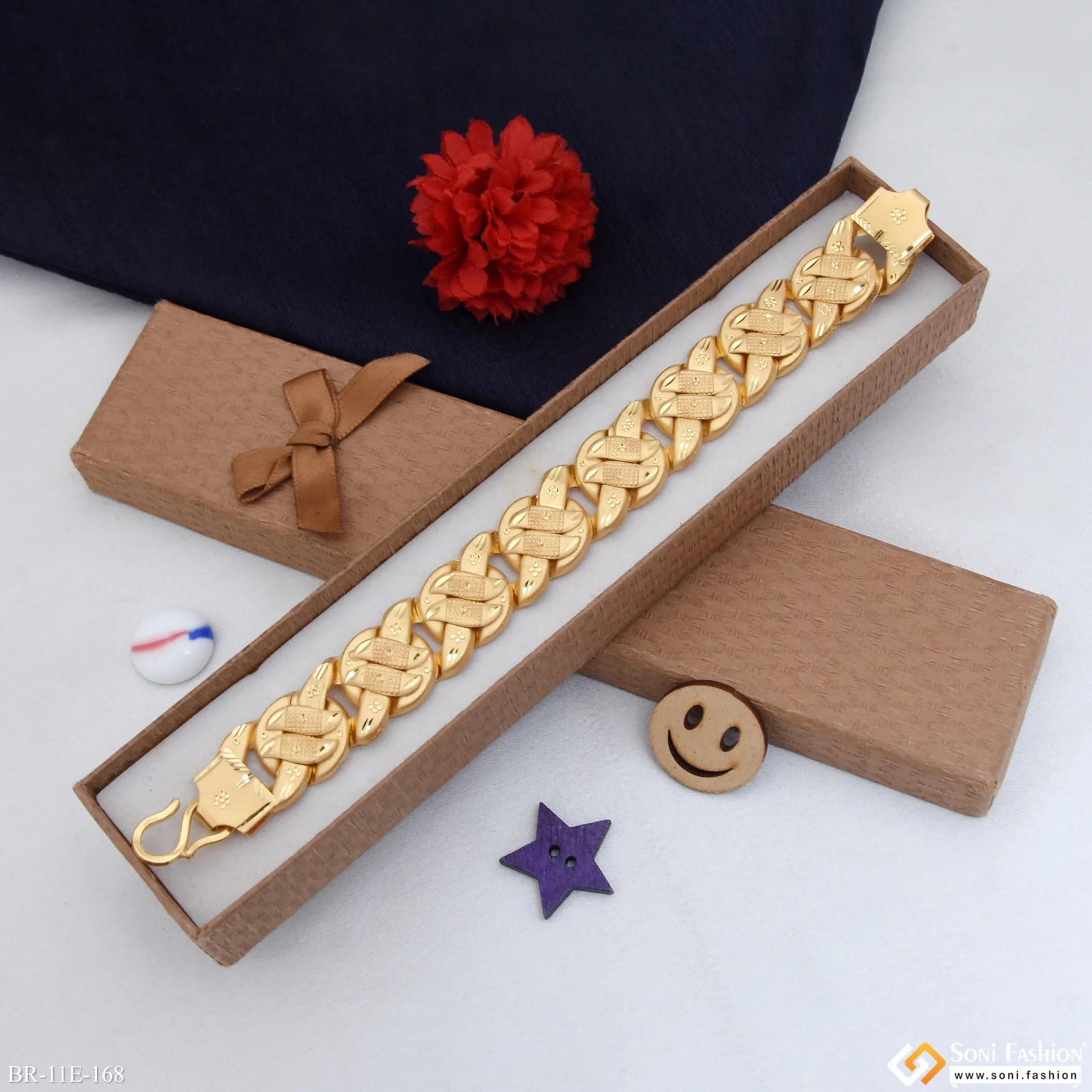 Amazing Design Gold Plated Pokal Bracelet for Men - Style E168 - Image 3