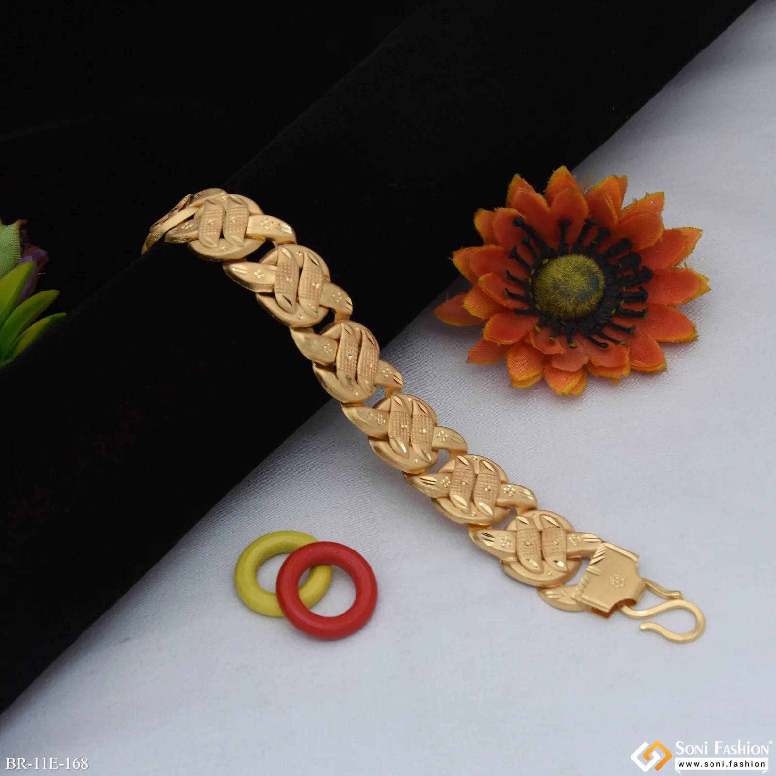 Amazing Design Gold Plated Pokal Bracelet for Men - Style E168 - Image 4