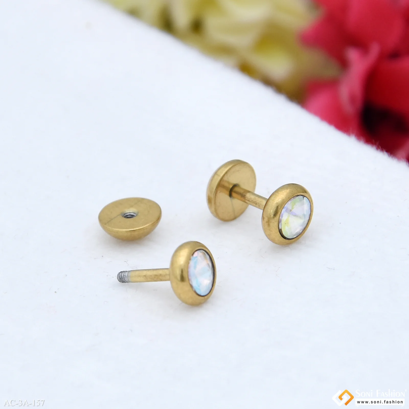 Amazing Design Golden Color Stud Earring for Men (2 Pc) - Style A157 - Image 3