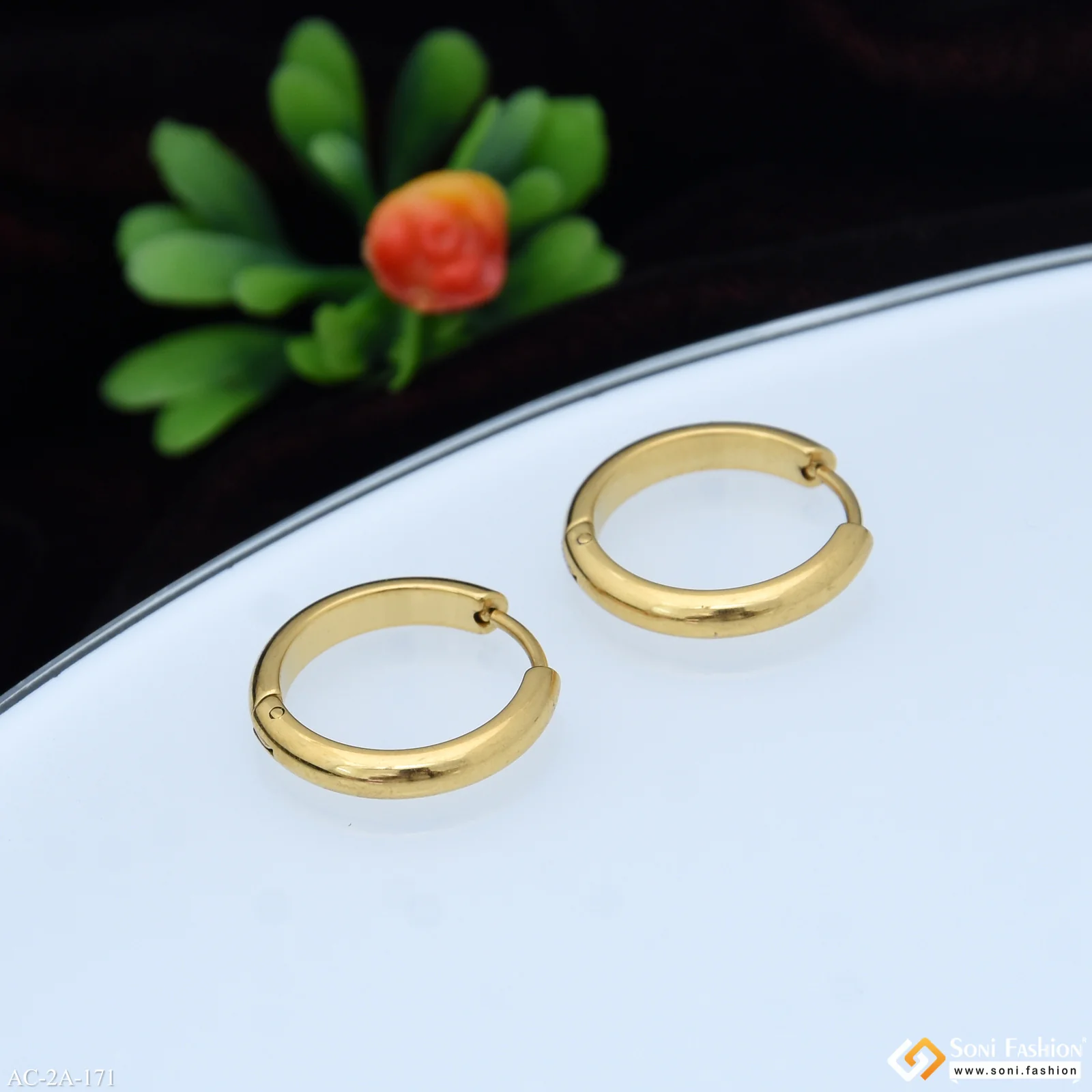 Amazing Design Golden Color Stud Earring for Men (2 Pc) - Style A171 - Image 3