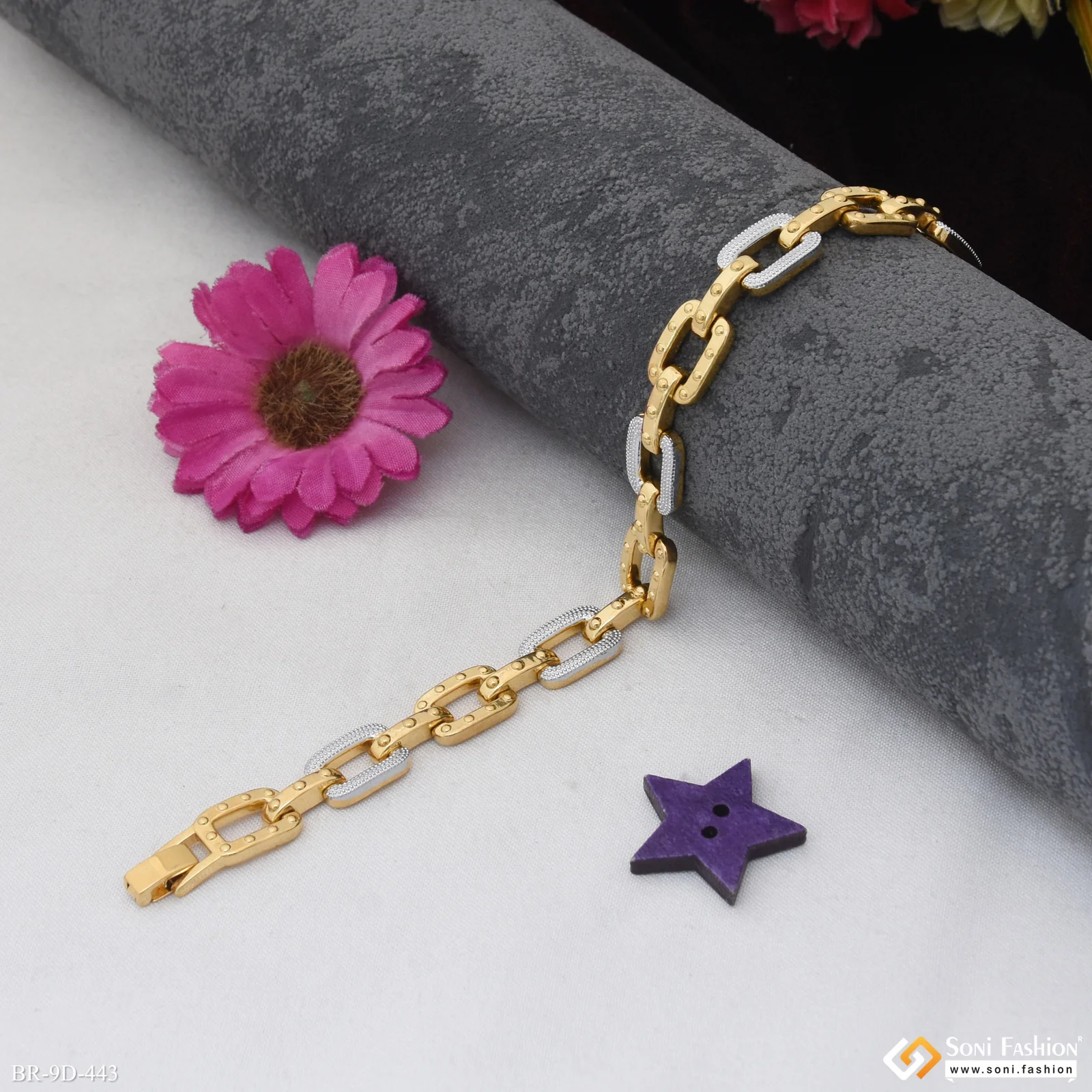 Amazing Design Golden & Silver Color Bracelet for Men - Style D443 - Image 4