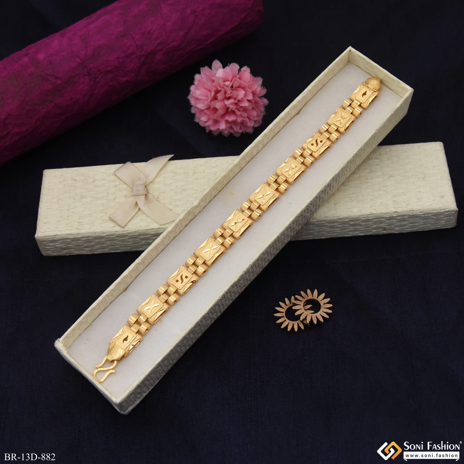 Artisanal Design Gold Plated Box Bracelet for Men - Style D882 - Image 2