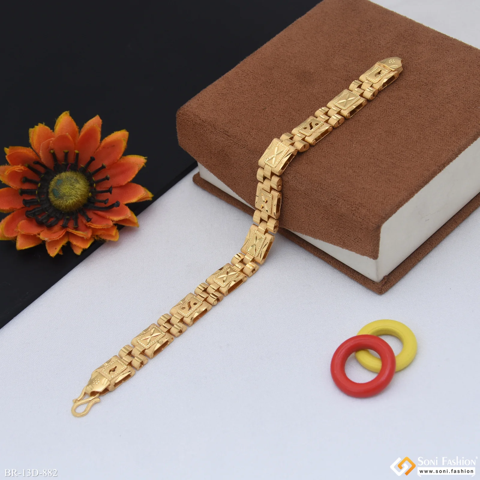 Artisanal Design Gold Plated Box Bracelet for Men - Style D882 - Image 3