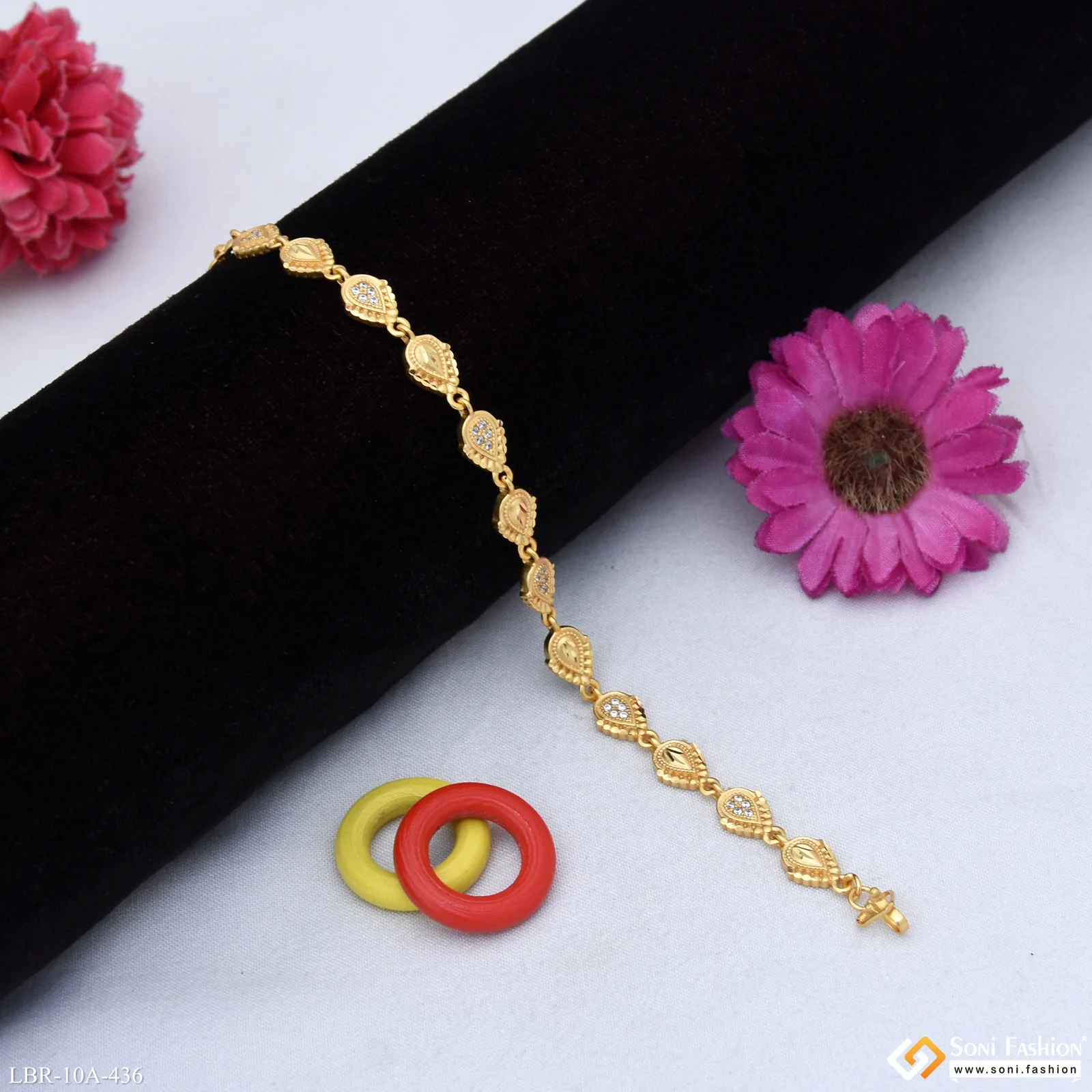 Artisanal Design Gold Plated Bracelet for Ladies - Style A436 - Image 4