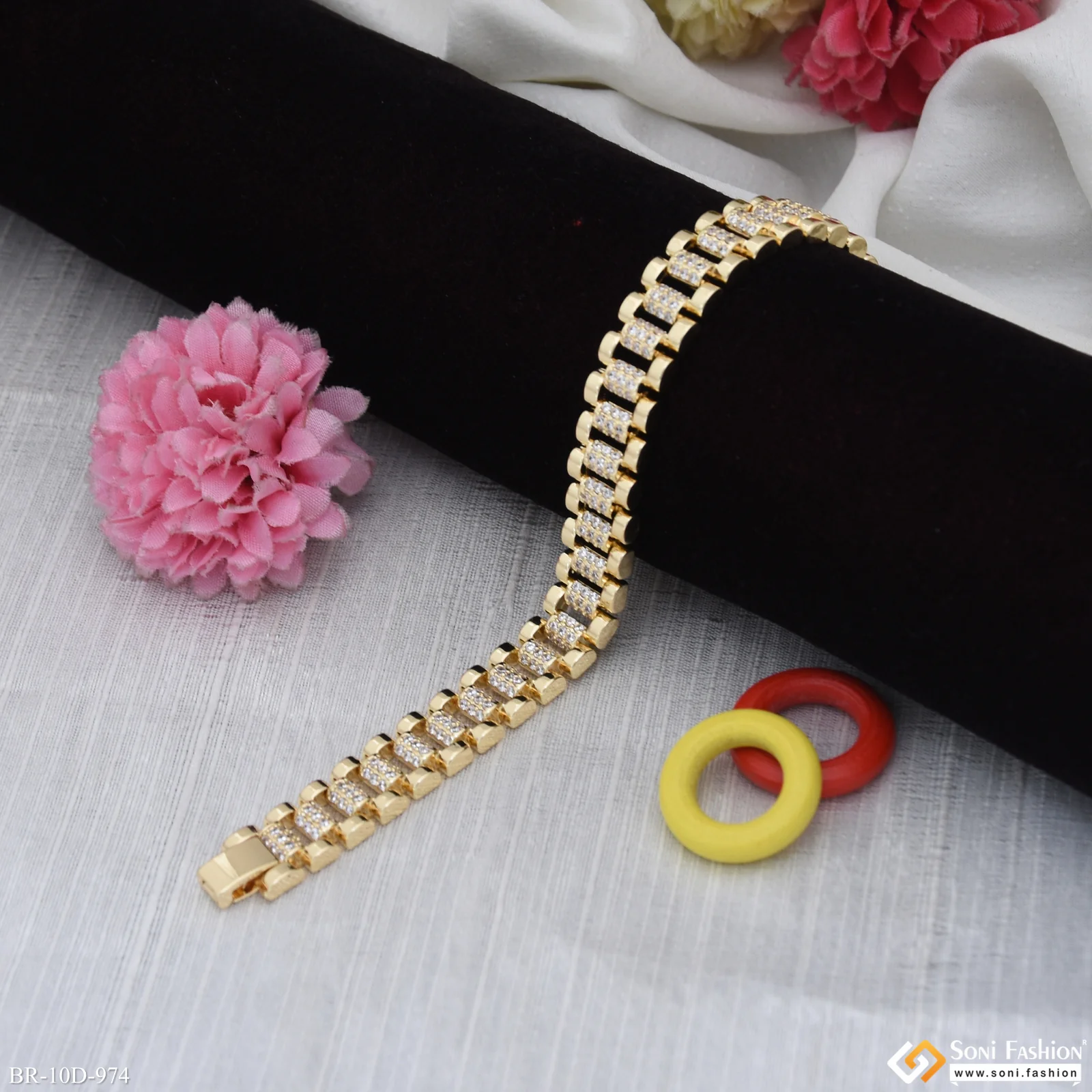 Artisanal Design Gold Plated Bracelet for Men - Style D974 - Image 4