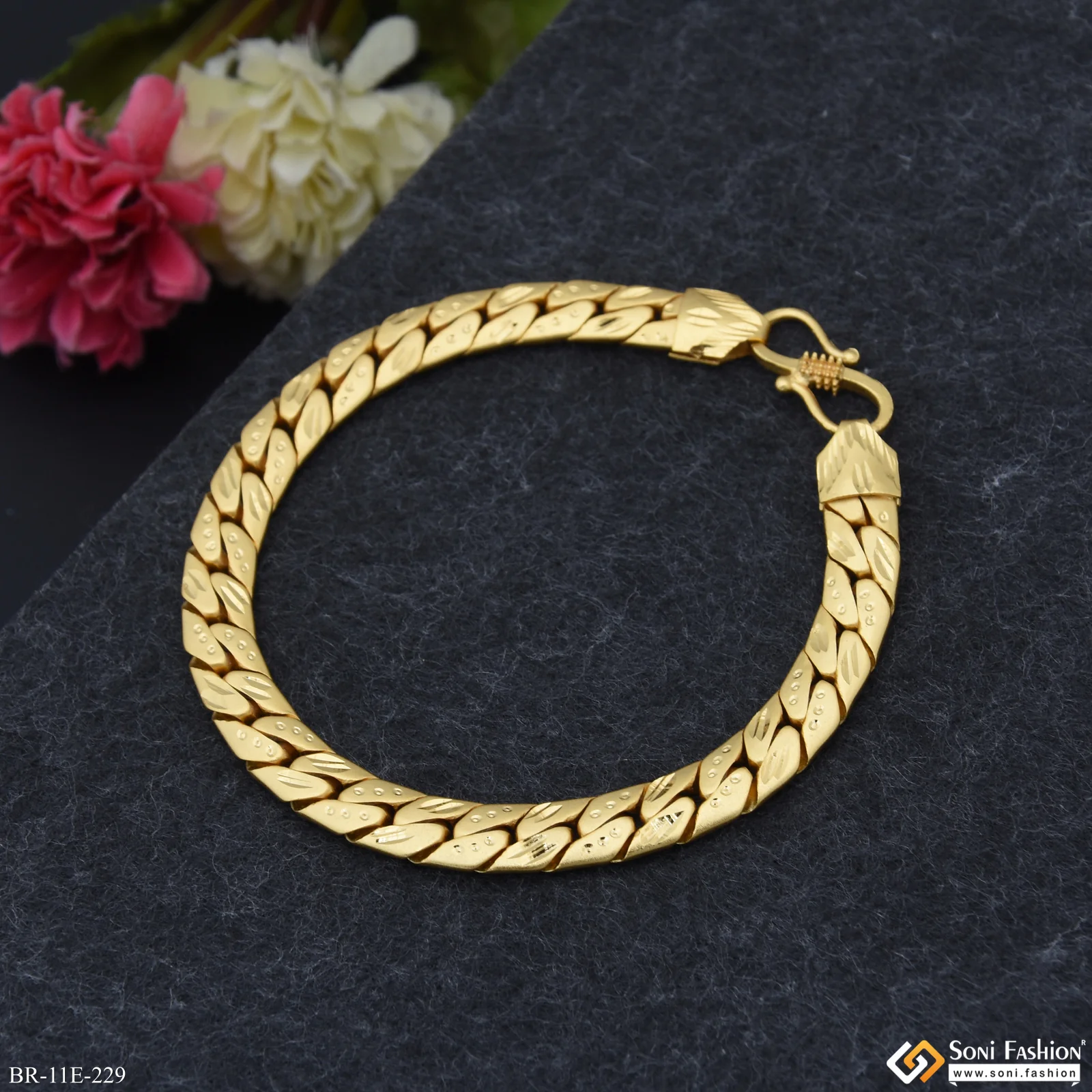 Artisanal Design Gold Plated Bracelet for Men - Style E229 - Image 5