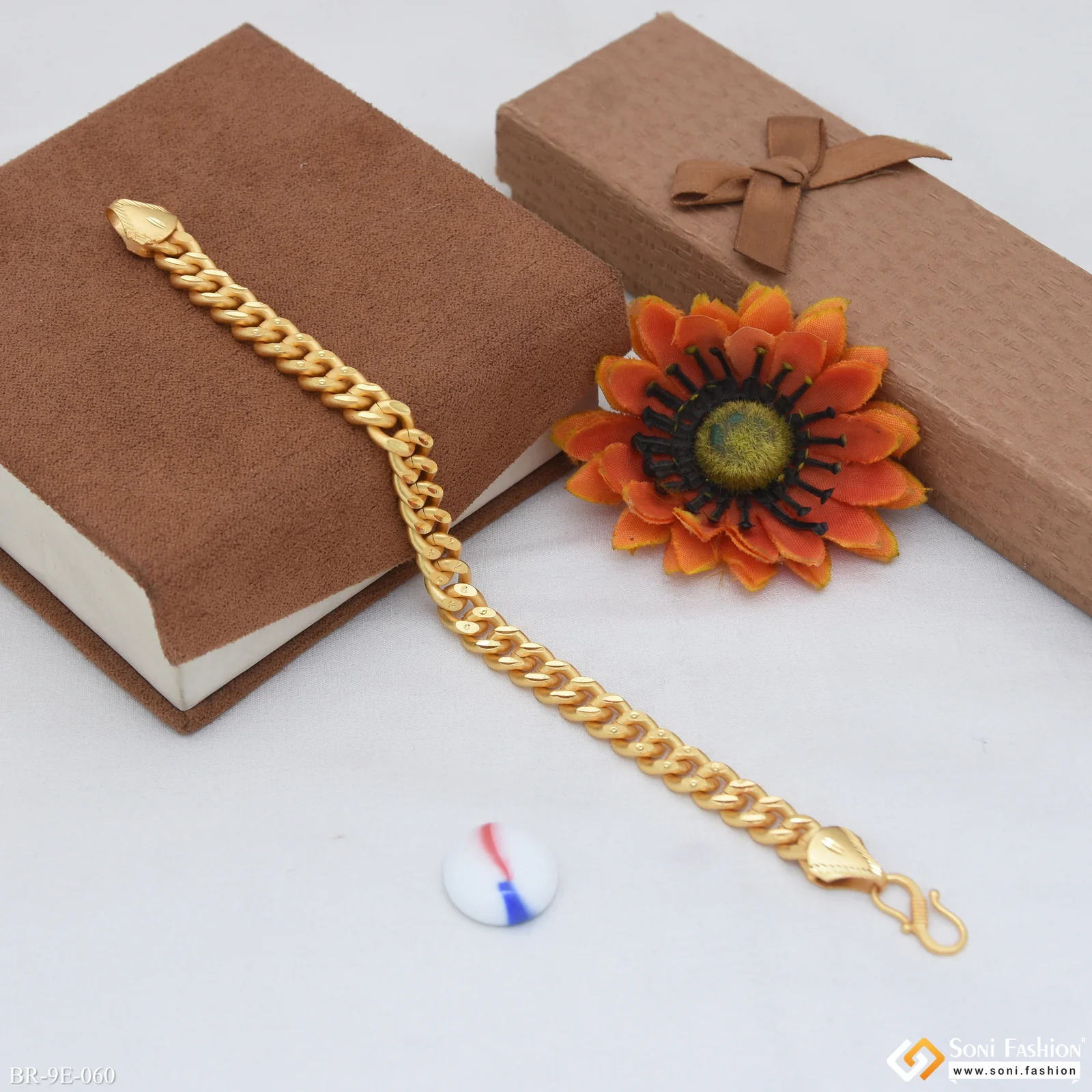Artisanal Design Gold Plated Link Bracelet for Men - Style E060 - Image 5