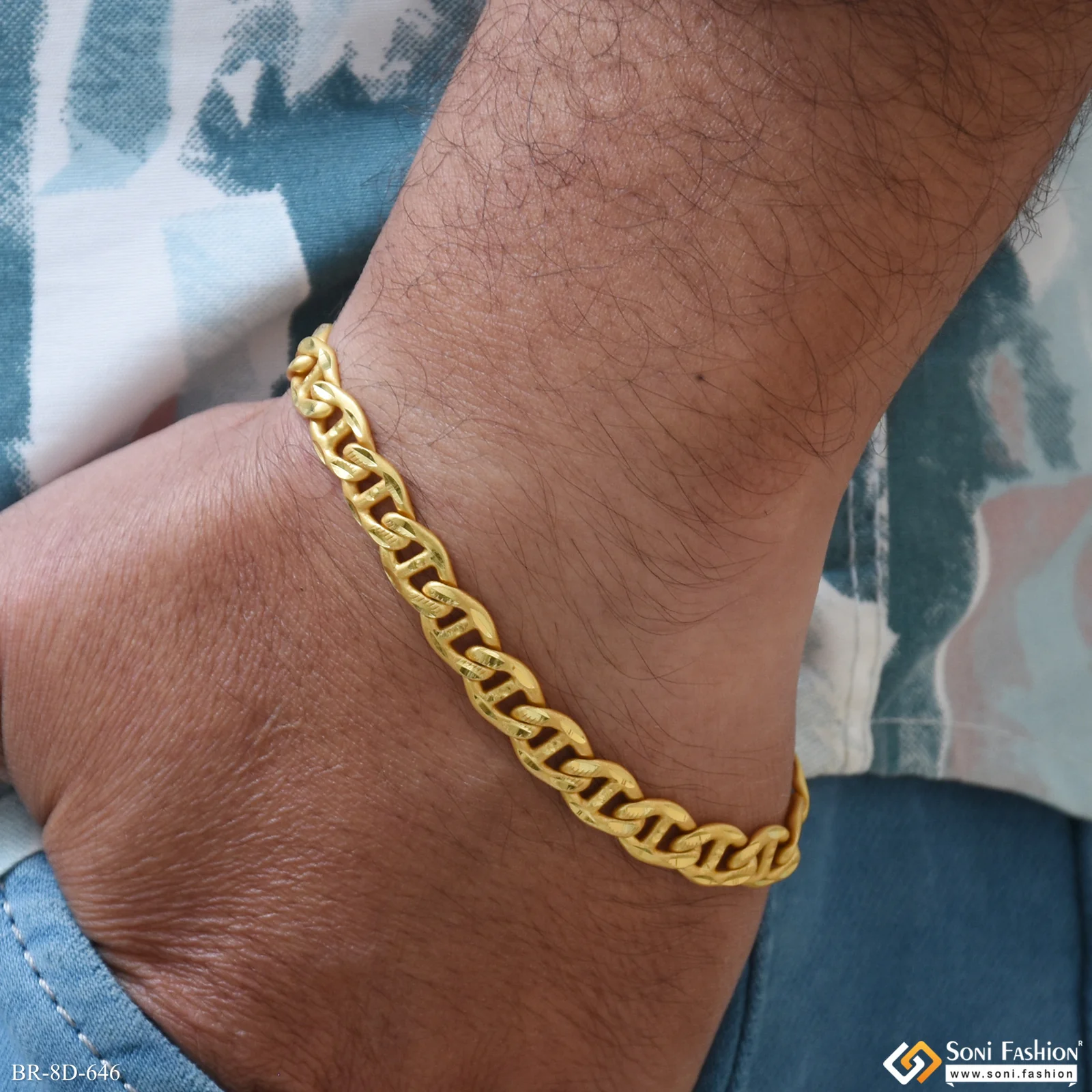 Artisanal Design Gold Plated Linked Bracelet for Men - Style D646 - Image 2