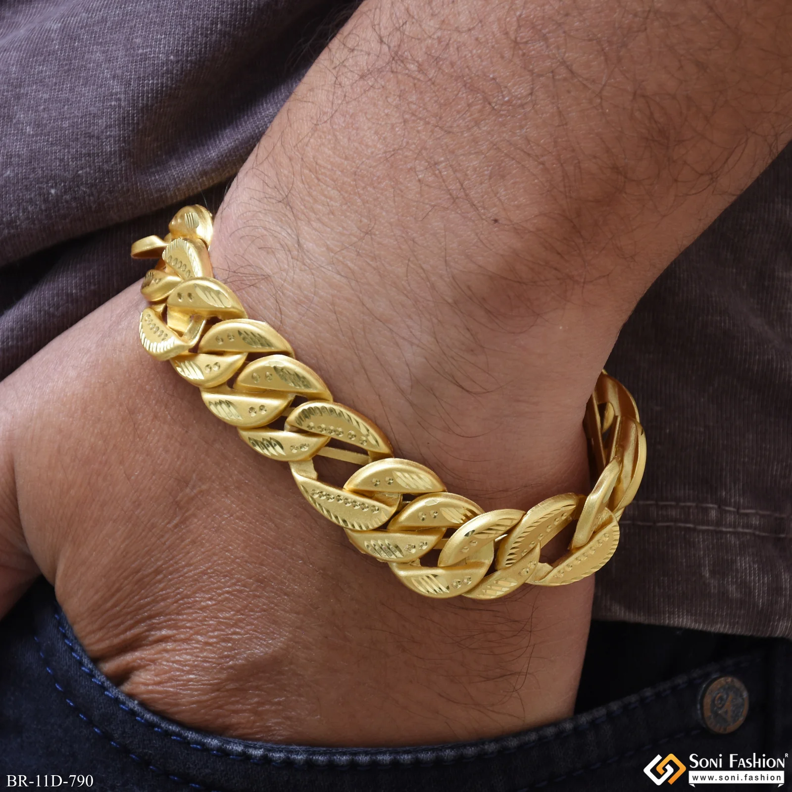 Artisanal Design Gold Plated Pokal Bracelet for Men - Style D790 - Image 2