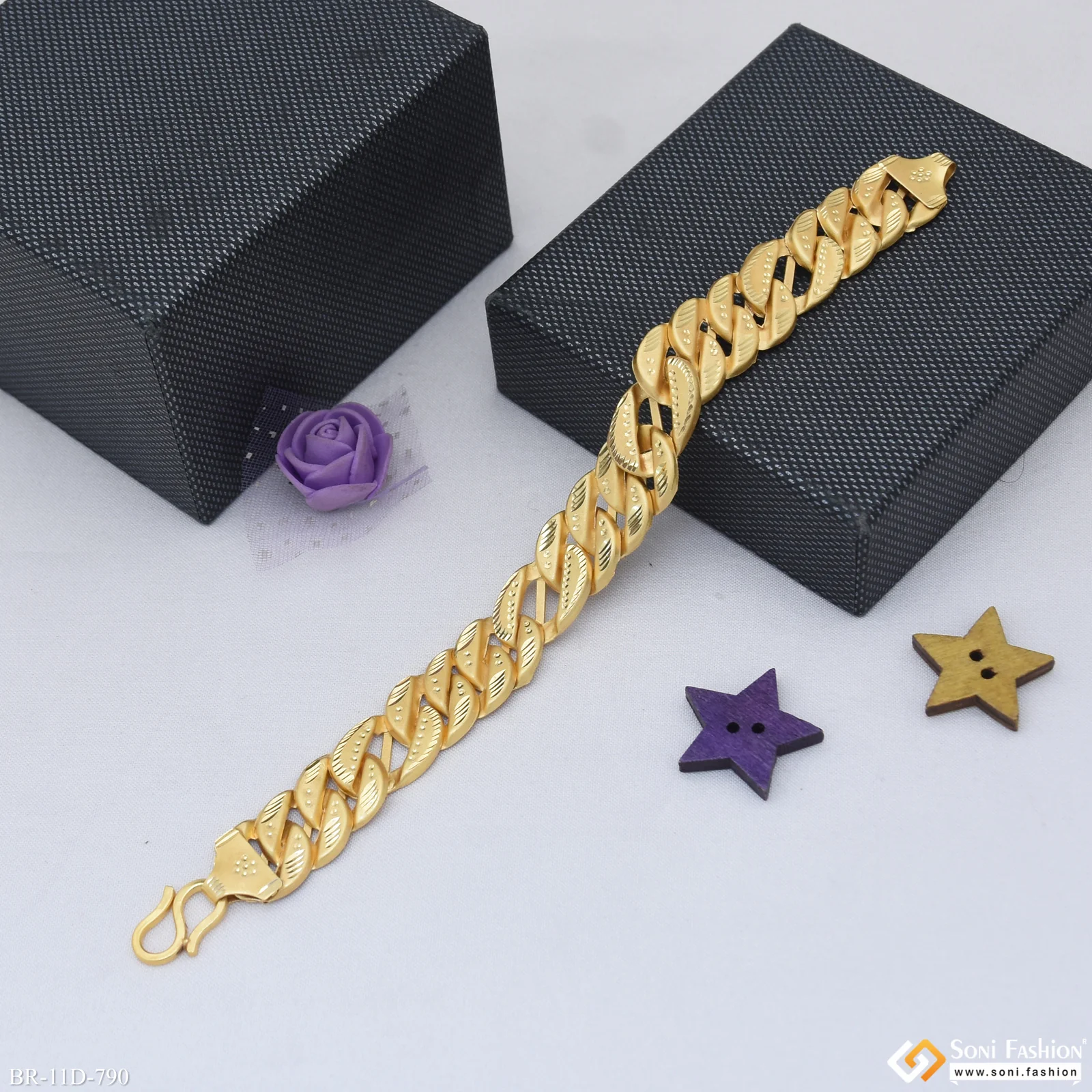 Artisanal Design Gold Plated Pokal Bracelet for Men - Style D790 - Image 6