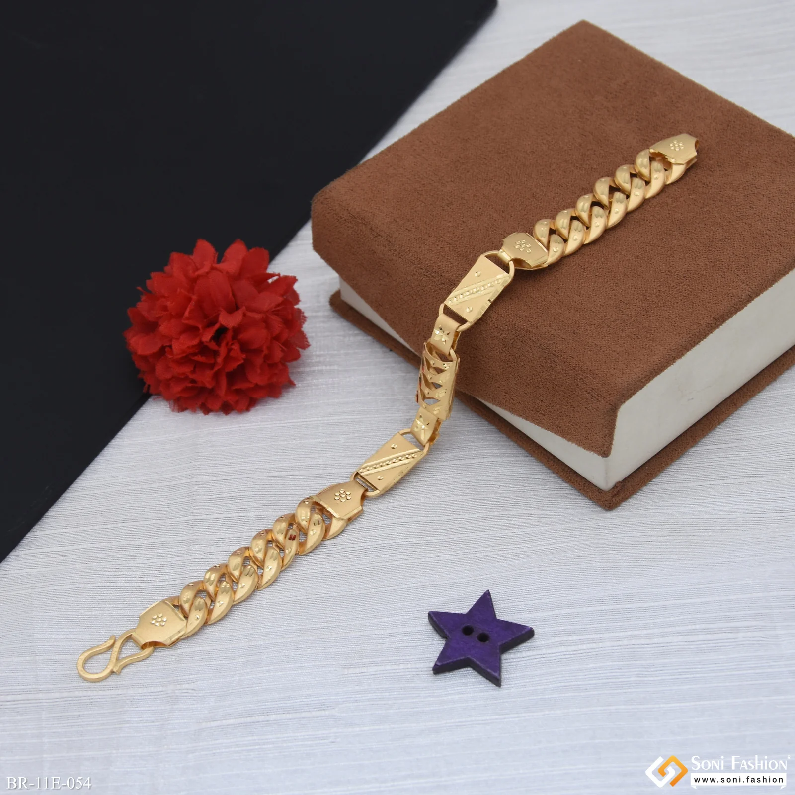 Artisanal Design Gold Plated Pokal Bracelet for Men - Style E054 - Image 2