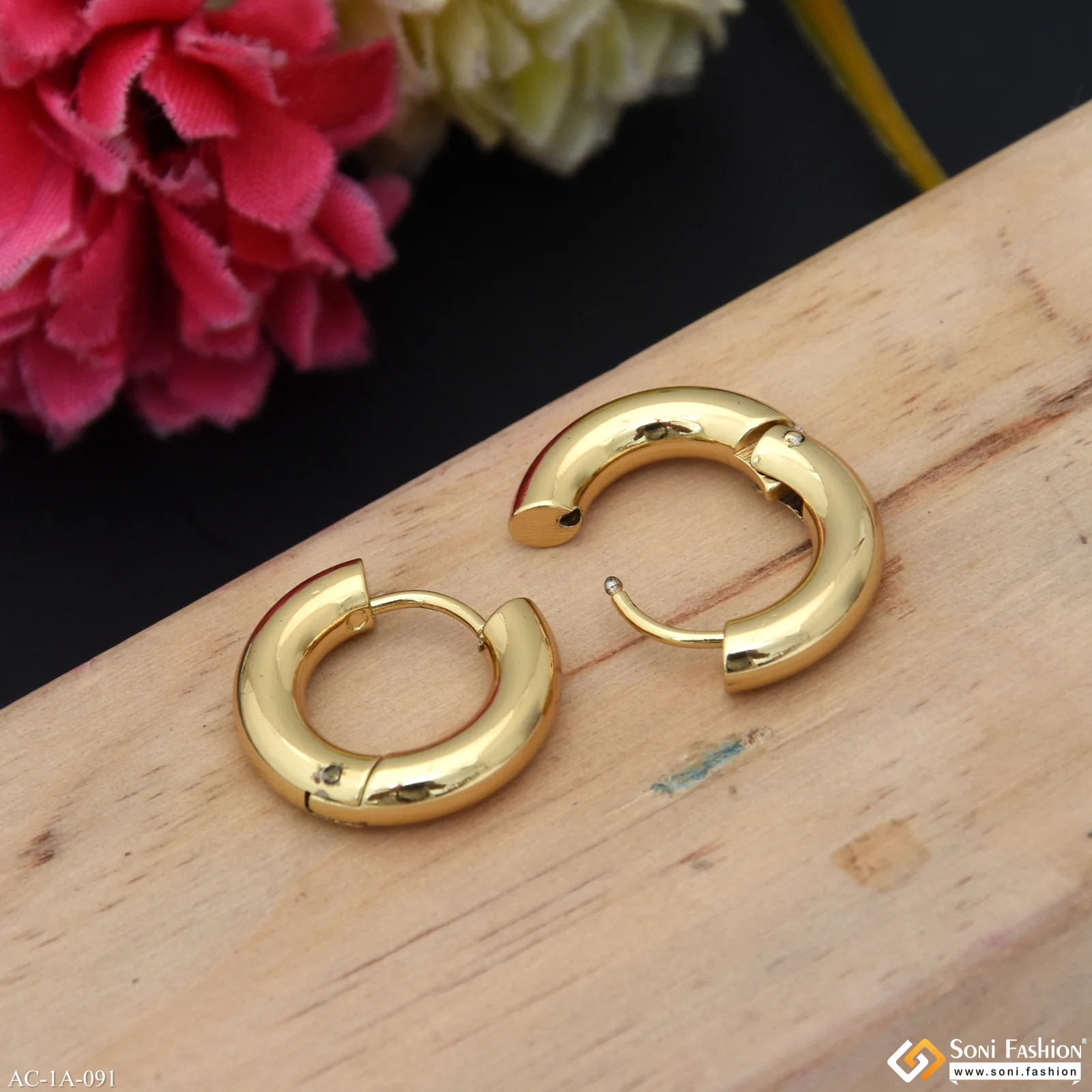 Artisanal Design Golden Color Stud Earring for Men (2 Pc) - Style A091 - Image 6