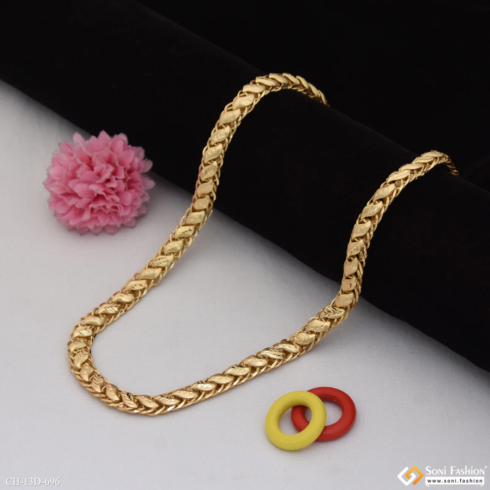 Attention-Getting Design Gold Plated Leaf Chain for Men - Style D696 - Image 3