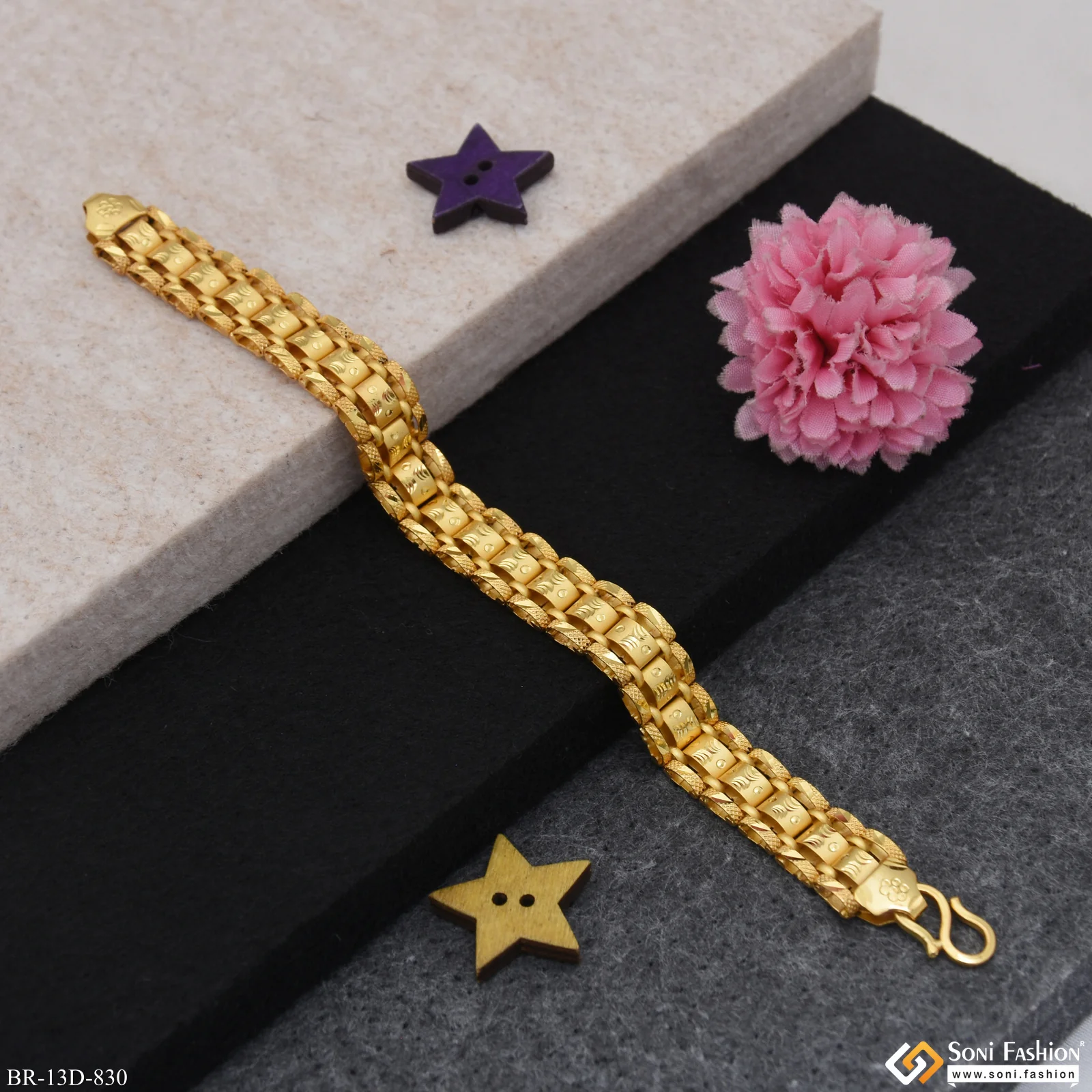 Awesome Design Gold Plated Box Bracelet for Men - Style D830 - Image 4
